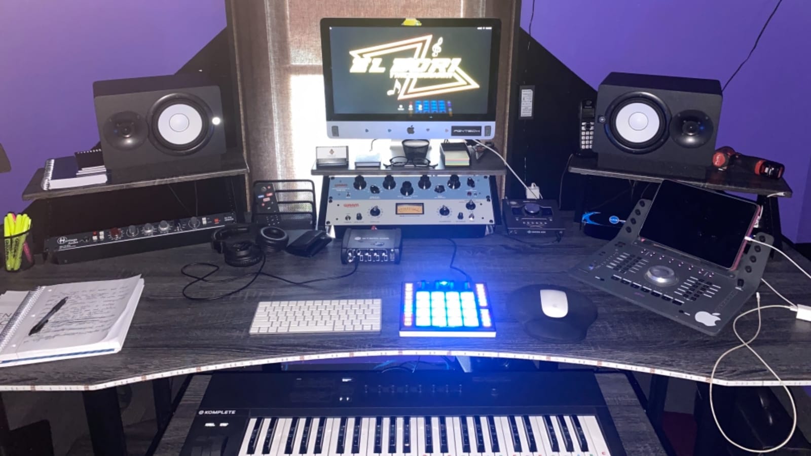 PreSonus ATOM Production & Performance Midi Pad Controller with Studio One Artist and Ableton Live Lite Recording Software customer photo 1