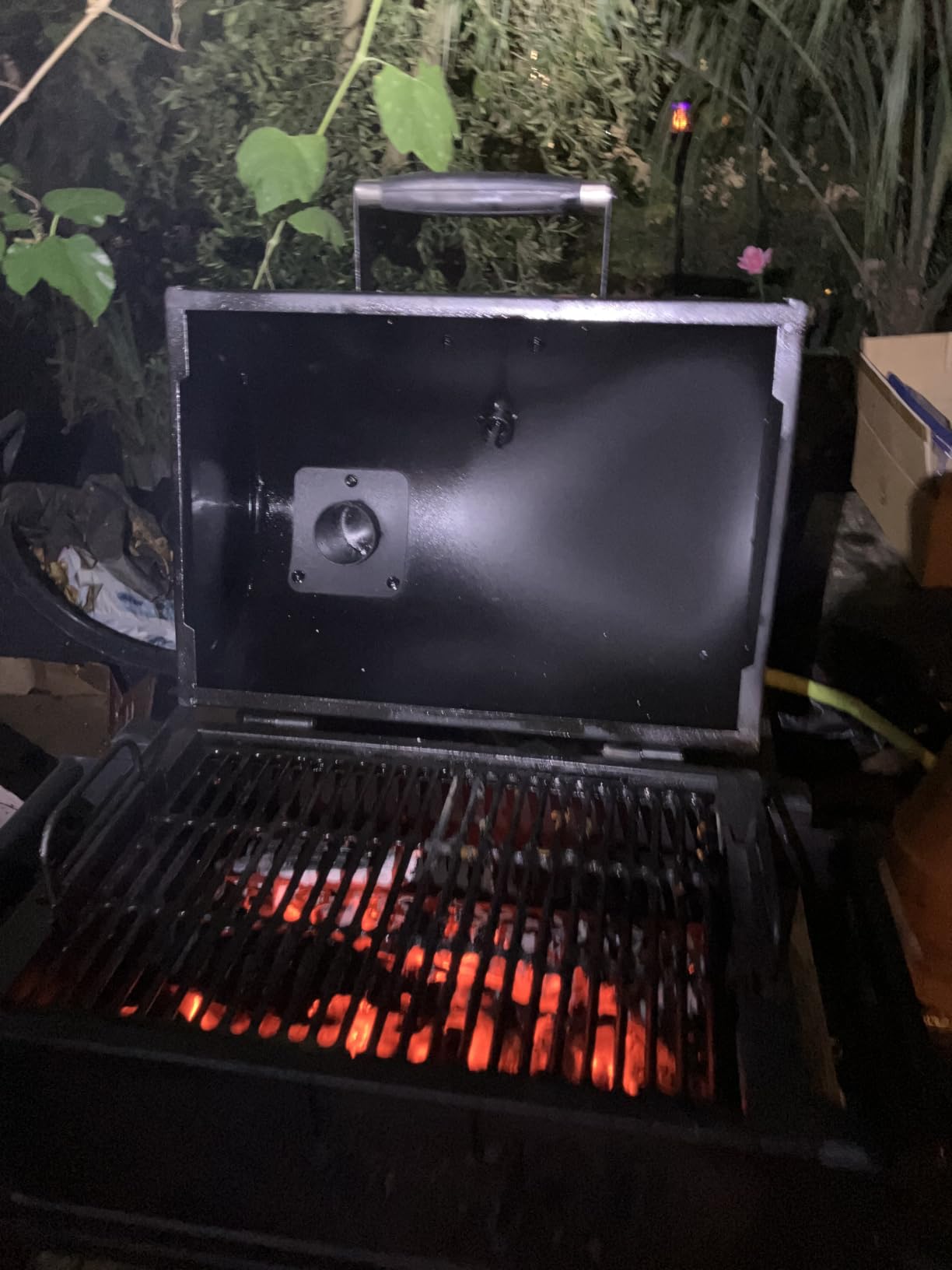 Oklahoma Joe's Rambler Portable Tabletop Charcoal Grill, 218 Sq. In. Cooking Space, Heavy-Duty Steel Construction, Cast Iron Grates, Built-In Temperature Gauge customer photo 2
