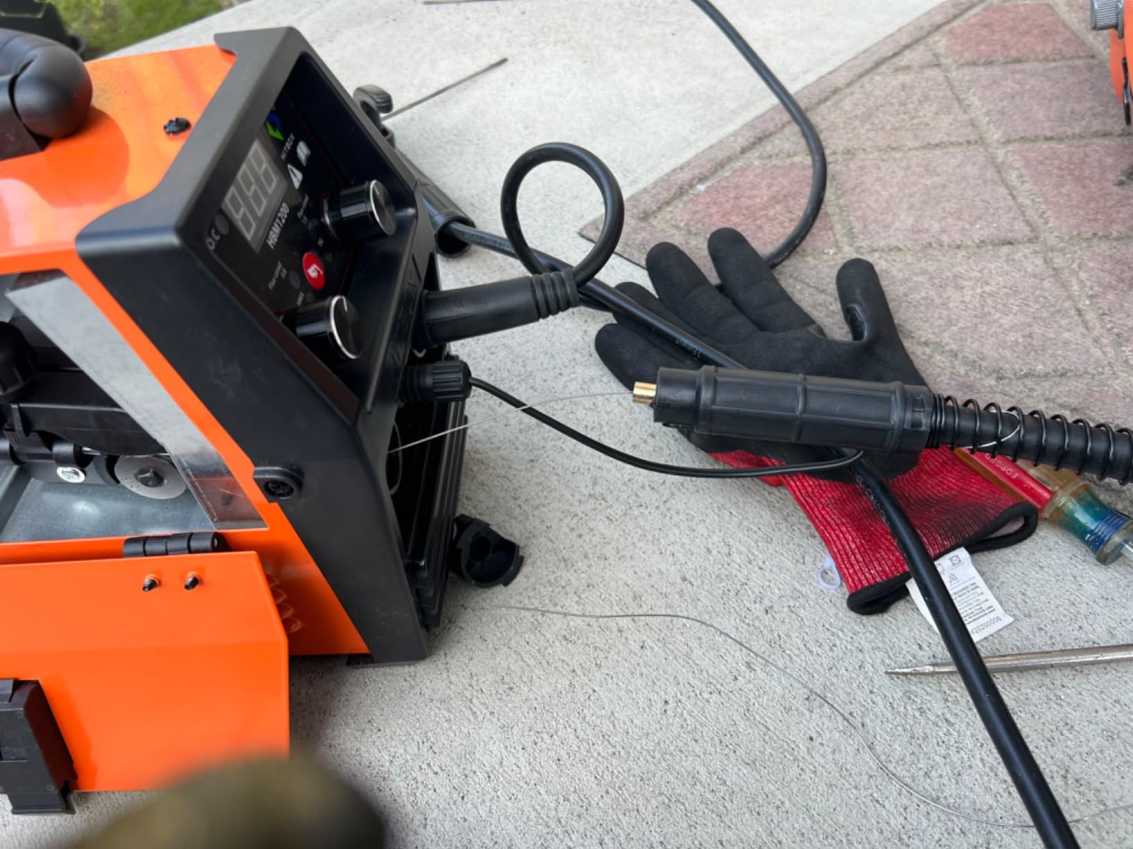 HITBOX 200A MIG Welder, 110V/220V Flux Core MIG/Lift TIG/Stick 3-in-1 customer photo 2