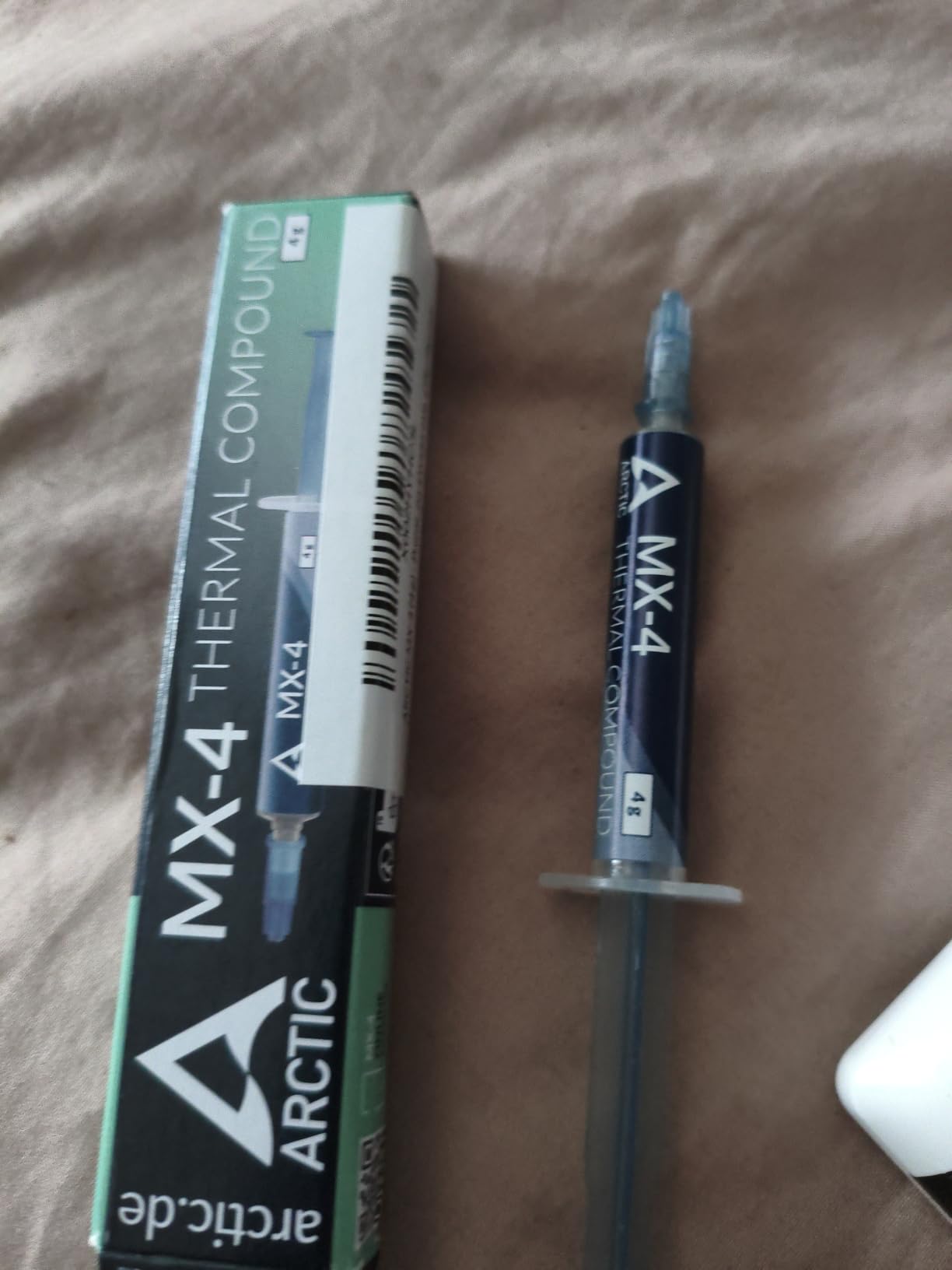 ARCTIC MX-4 (4 g) - Premium Performance Thermal Paste for All Processors customer photo 2