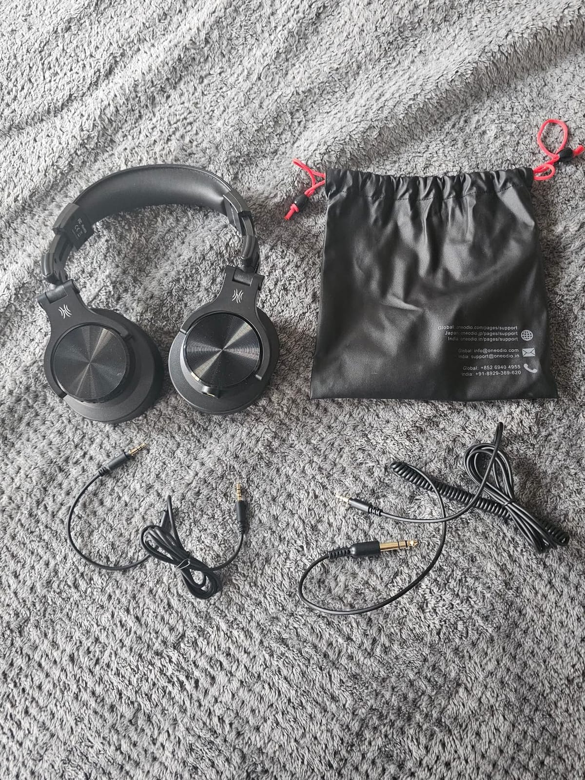 OneOdio A70 Bluetooth Over-Ear Headphones, Hi-Res Wired DJ Studio - Black | Wireless over-ear headphones with 72H playtime, 3.5mm/6.35mm wired jacks for studio monitoring, mixing, guitar, amp and PC customer photo 1