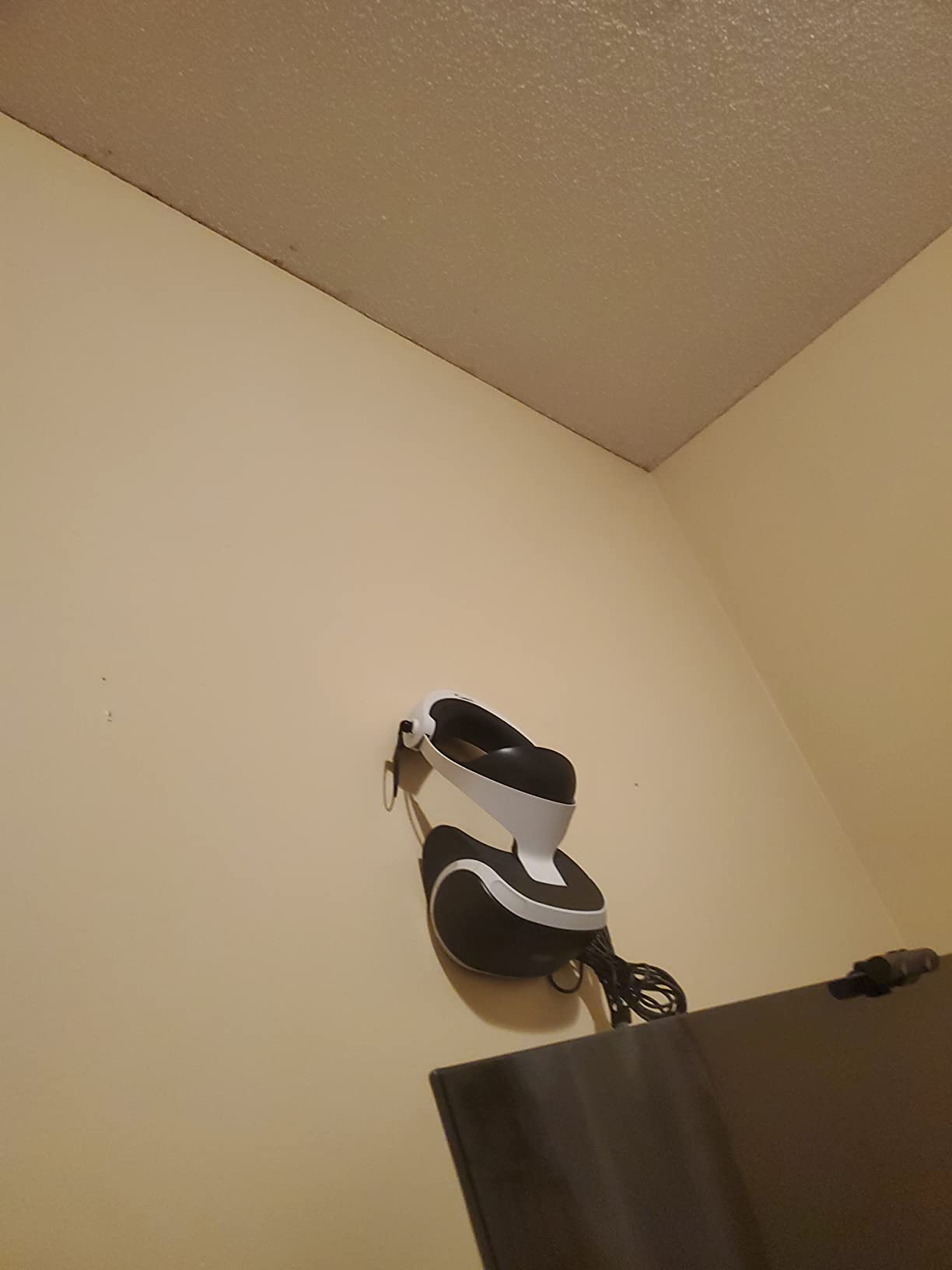PlayStation VR Headset + Camera Bundle [Discontinued] (Renewed) customer photo 2