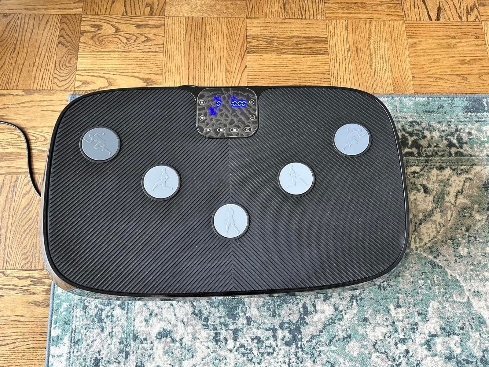 Lifepro Rumblex 4D Vibration Plate Exercise Machine with 7 Training Modes | 3 Motor Motion, Multiple Presets & Speeds, High Weight Capacity - Vibration Plate for Lymphatic Drainage & Full Body Workout customer photo 1