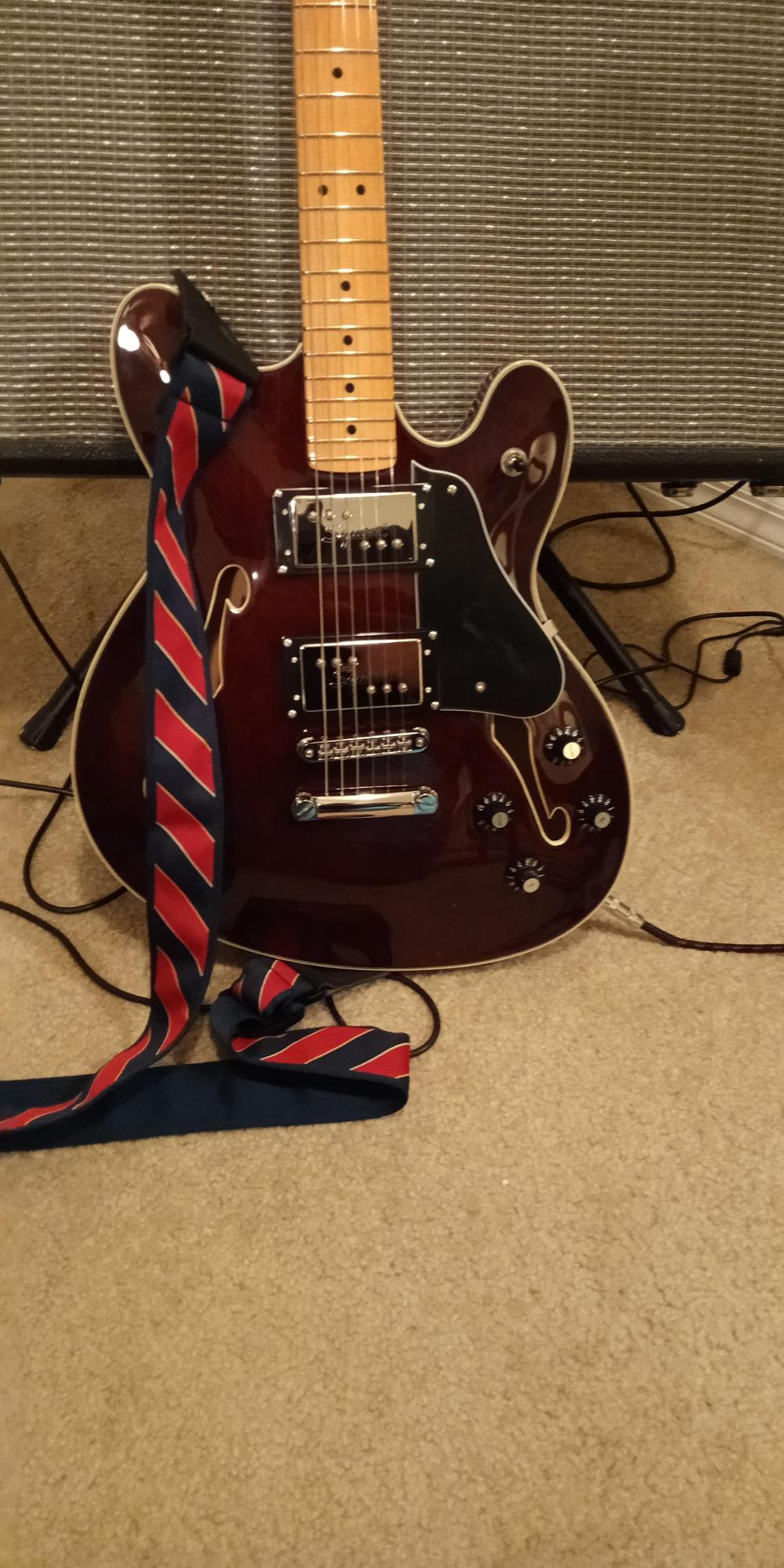 Squier Classic Vibe Starcaster Electric Guitar, with 2-Year Warranty, Natural, Maple Fingerboard customer photo 1