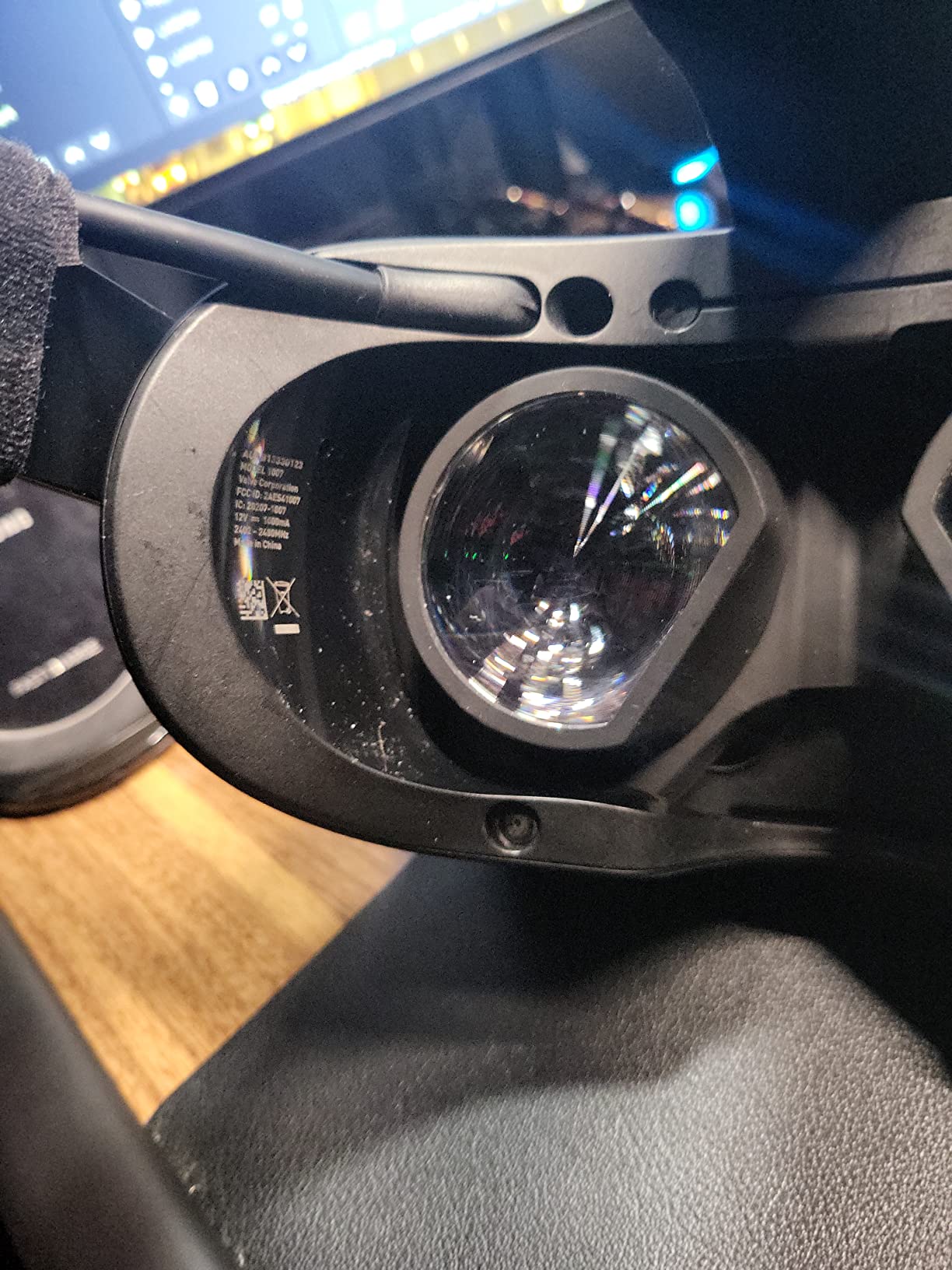 Valve Index VR Headset, Black, for PC/SteamVR customer photo 1