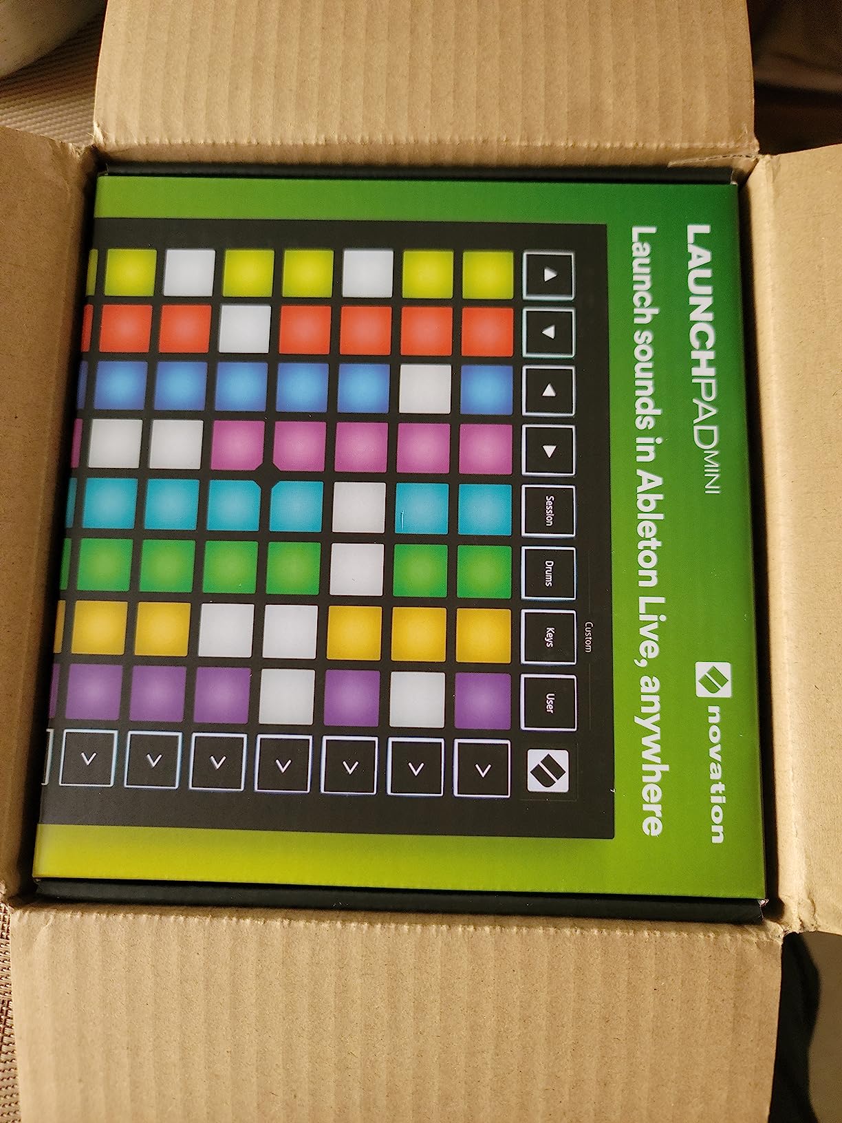 Novation Launchpad Mini MK3 MIDI USB Grid Controller customer photo 1