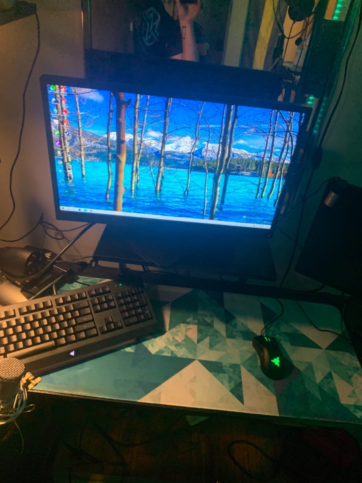 Benvo Extended Mouse Pad Large Gaming Mouse Pad- 35.4x15.7x0.12 inch Computer Keyboard Mouse Mat Non-Slip Mousepad Rubber Base and Stitched Edges for Game Players, Office, Study, Aurora Light Pattern customer photo 2