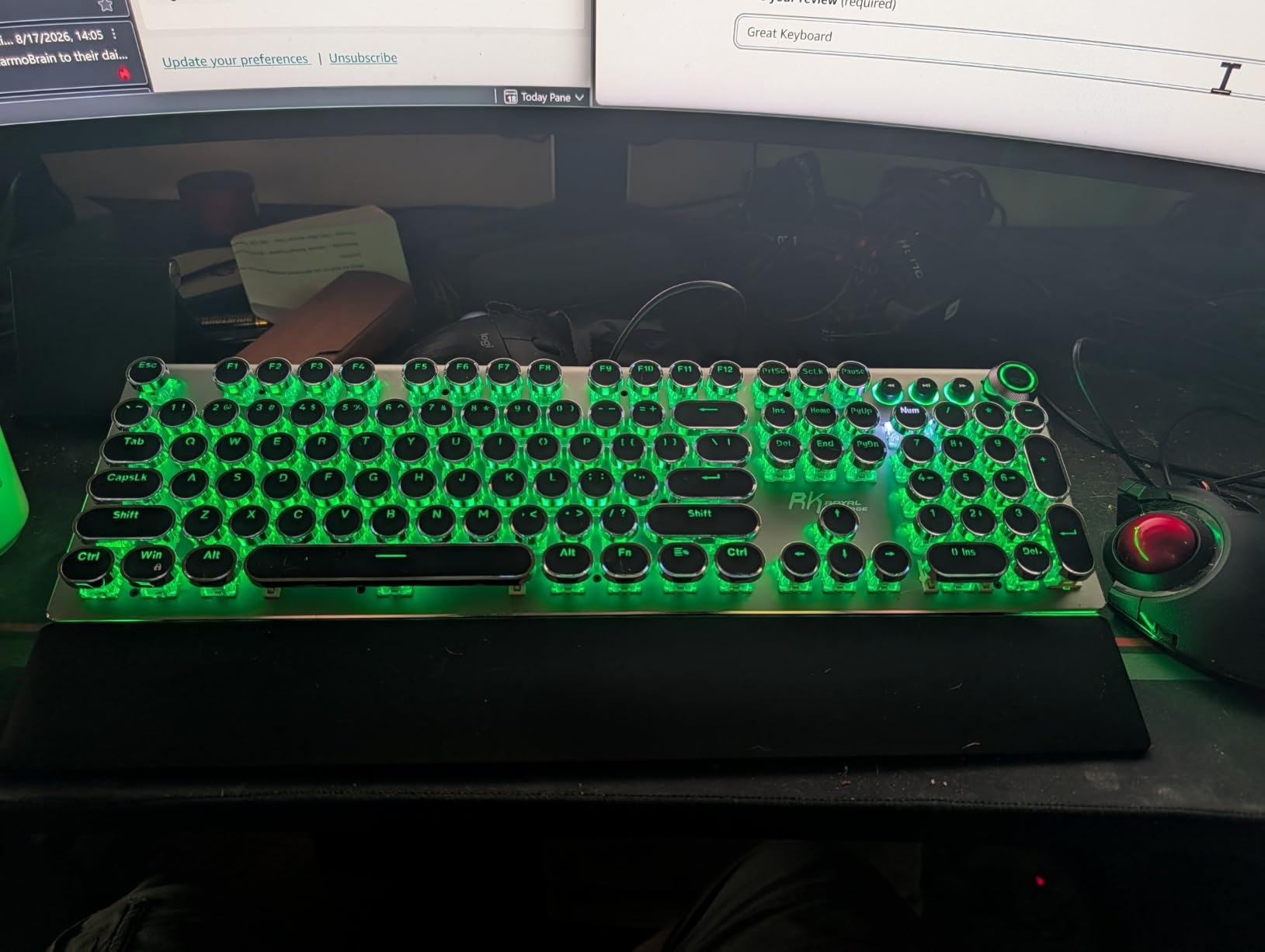 RK ROYAL KLUDGE S108 Typewriter Keyboard, Retro Mechanical Gaming Keyboard Wired 108 Keys with RGB Backlit Sidelight, Detachable Wrist Rest, Round Keycaps Blue Switches - Black customer photo 2