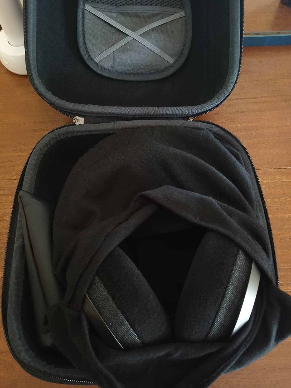 PHILIPS SHP6000 Wired Headphones Studio Monitor & Mixing DJ Stereo Headsets Over Ear Headphones Wired Noise Isolation with High Resolution Audio, Deep Bass customer photo 1