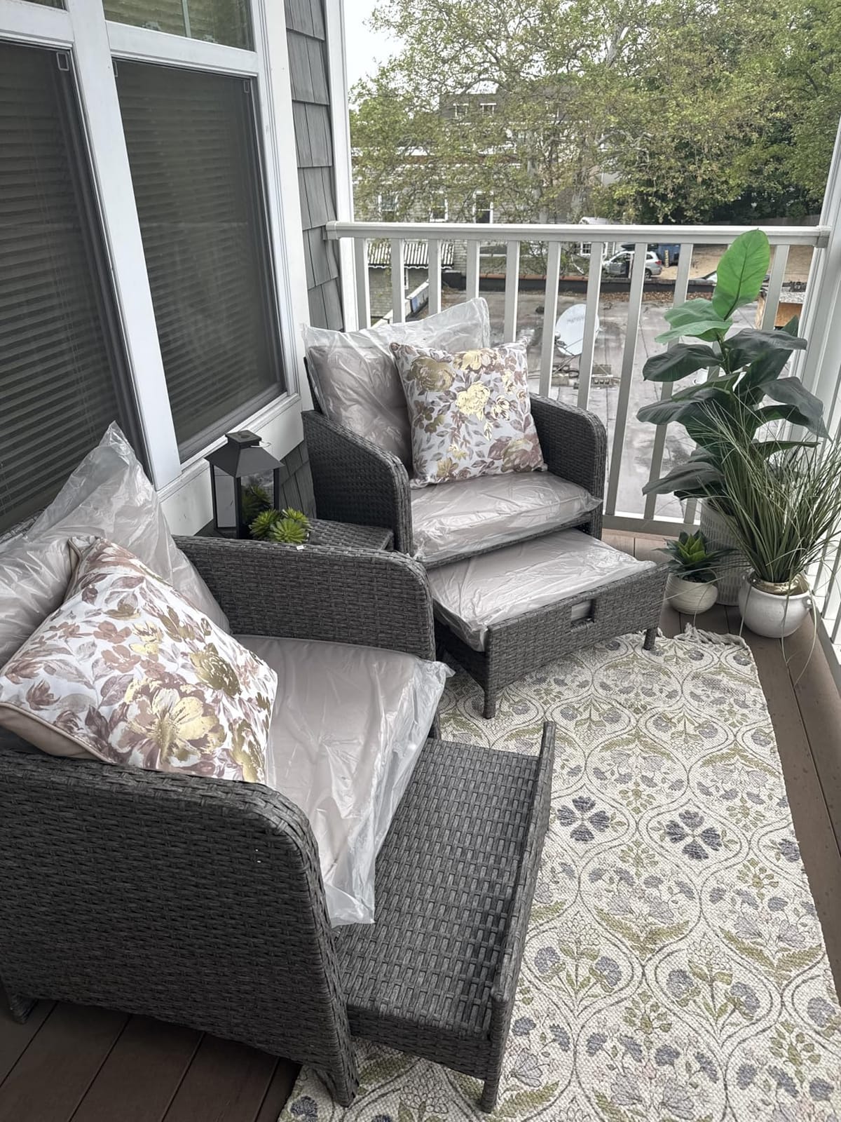 Pamapic 5 Pieces Patio Furniture Set, Rattan Balcony Furniture with Ottomans, PE Wicker Outdoor Patio Chairs Set with Coffee Table for Poolside, Porch, Lawn, Garden, Balcony(Beige) customer photo 1
