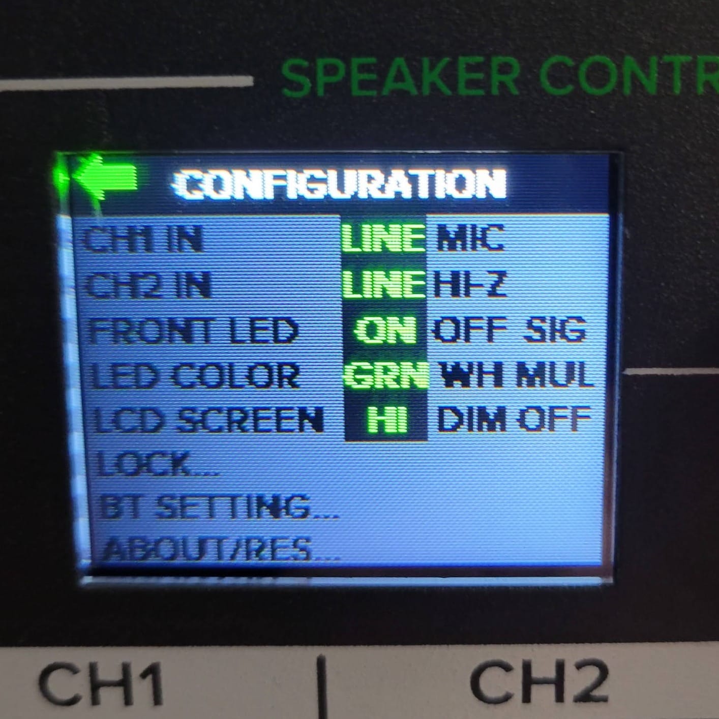 Mackie SRM212 V-Class 2,000W 12-inch Powered Speaker customer photo 1
