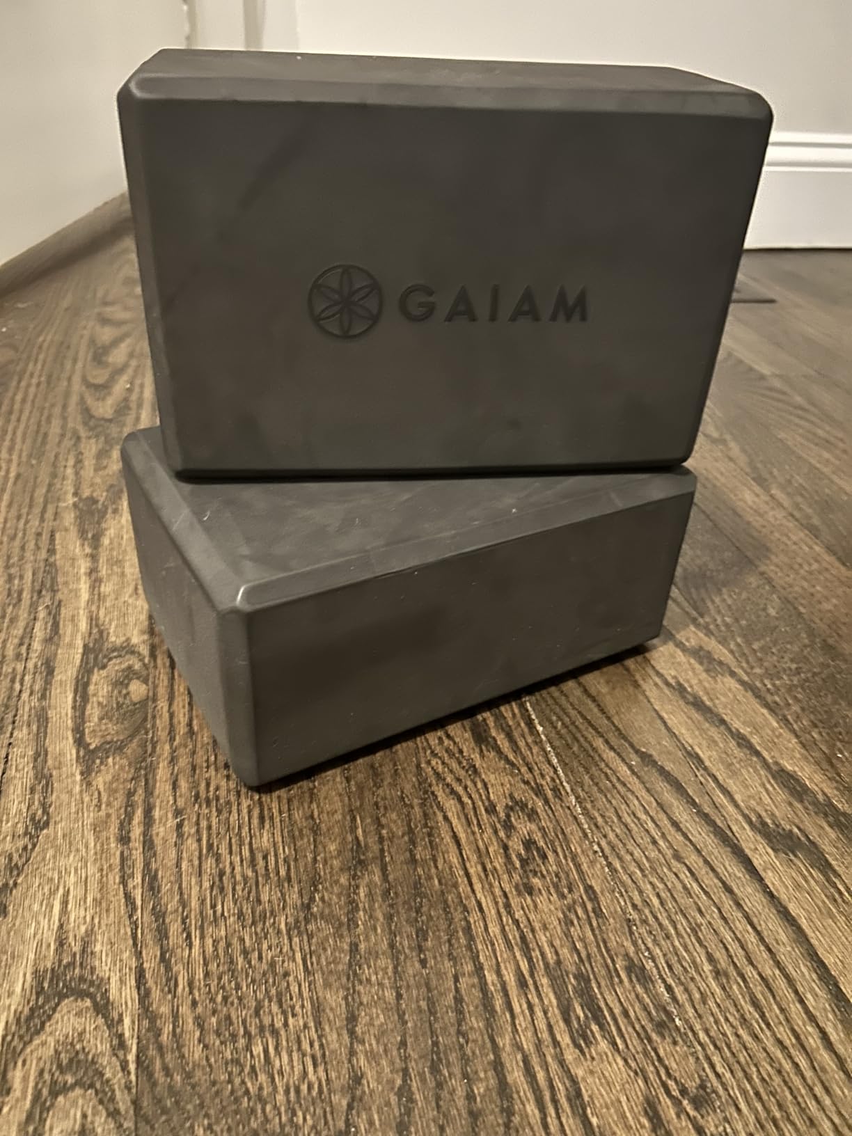 Gaiam Yoga Block - Supportive Latex-Free Eva Foam - Soft Non-Slip Surface with Beveled Edges for Yoga, Pilates, Meditation customer photo 2