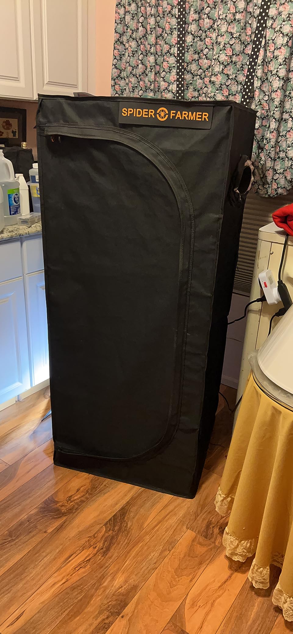 Spider Farmer 2x2ft Grow Tent Kit with GGS Controller Automatic Grow System customer photo 1