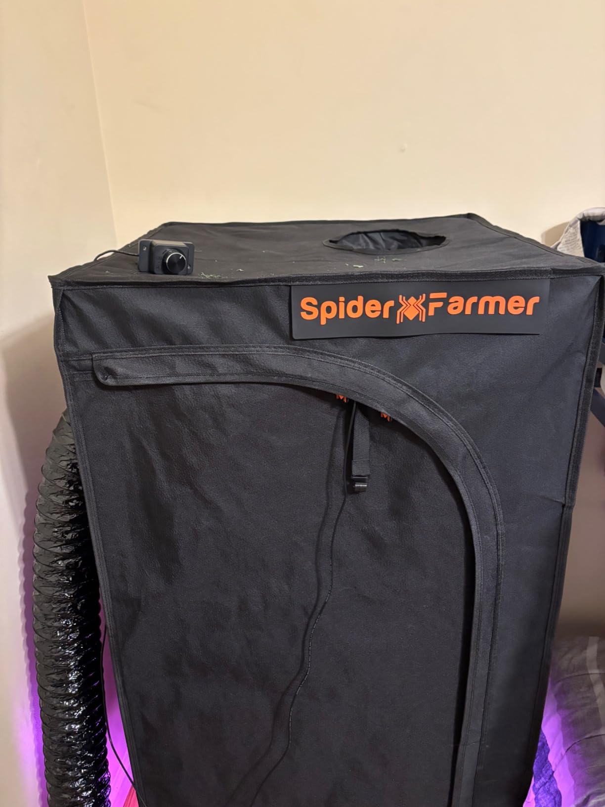 Spider Farmer 2x2ft Grow Tent Kit with GGS Controller Automatic Grow System customer photo 2