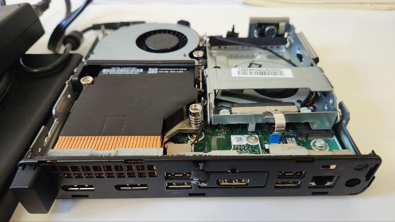 HP EliteDesk 705 G4 Mini Desktop Computer: AMD Quad-Core Ryzen 5 Pro 2400GE up to 3.8GHz, 8GB DDR4 RAM, 256GB SSD, Windows 11 Pro (Renewed) customer photo 2