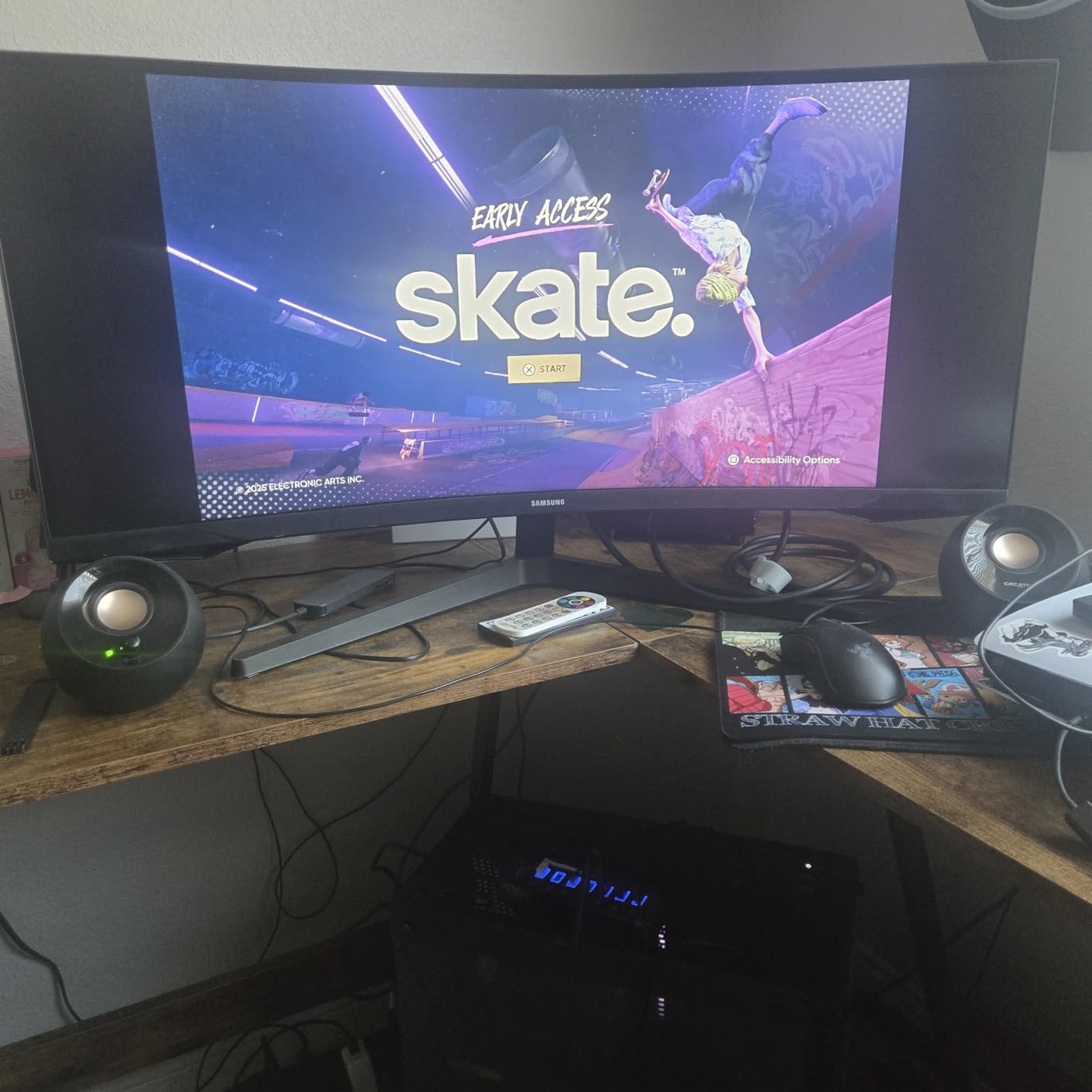 Samsung 34' Odyssey G5 Ultra-Wide Gaming Monitor with 1000R Curved Screen customer photo 2