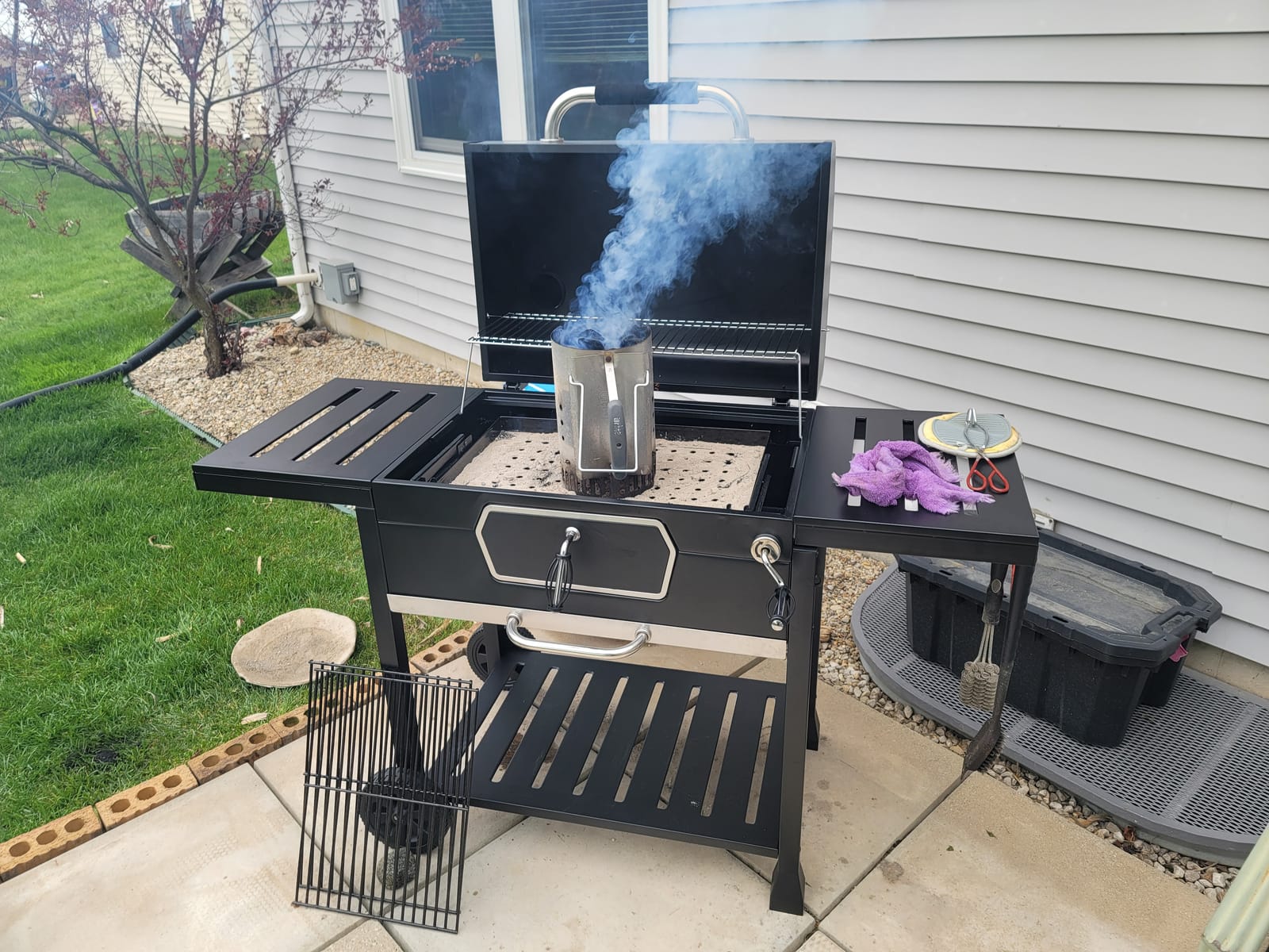 Royal Gourmet CD2030AN Deluxe 30-Inch Charcoal Grill, Collapsible Tables customer photo 1