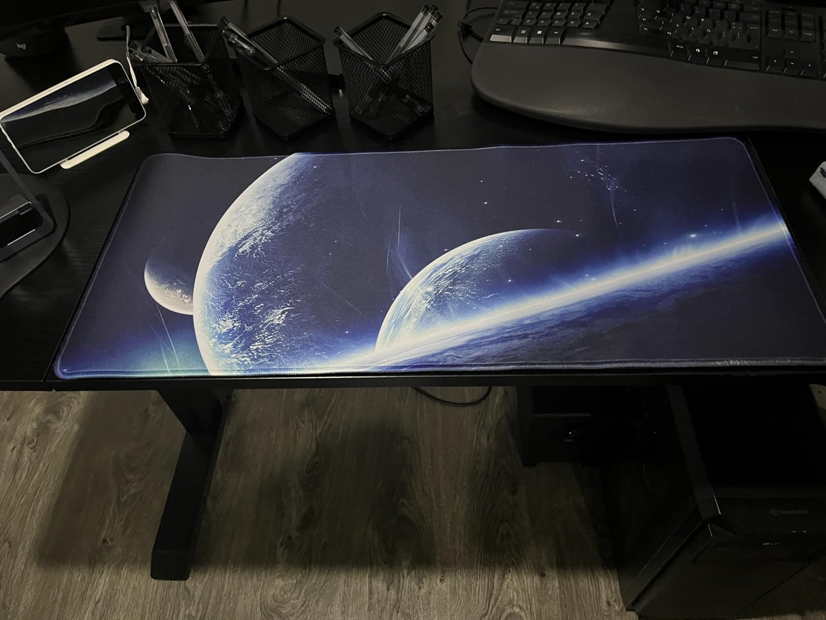 Large Gaming Mouse Pad with Stitched Edges,[27.5x11.8In] Extended Mouse Pad with Non-Slip Natural Rubber Base for Gamer/Desktop/Office/Home (70x30 Blackus) customer photo 2