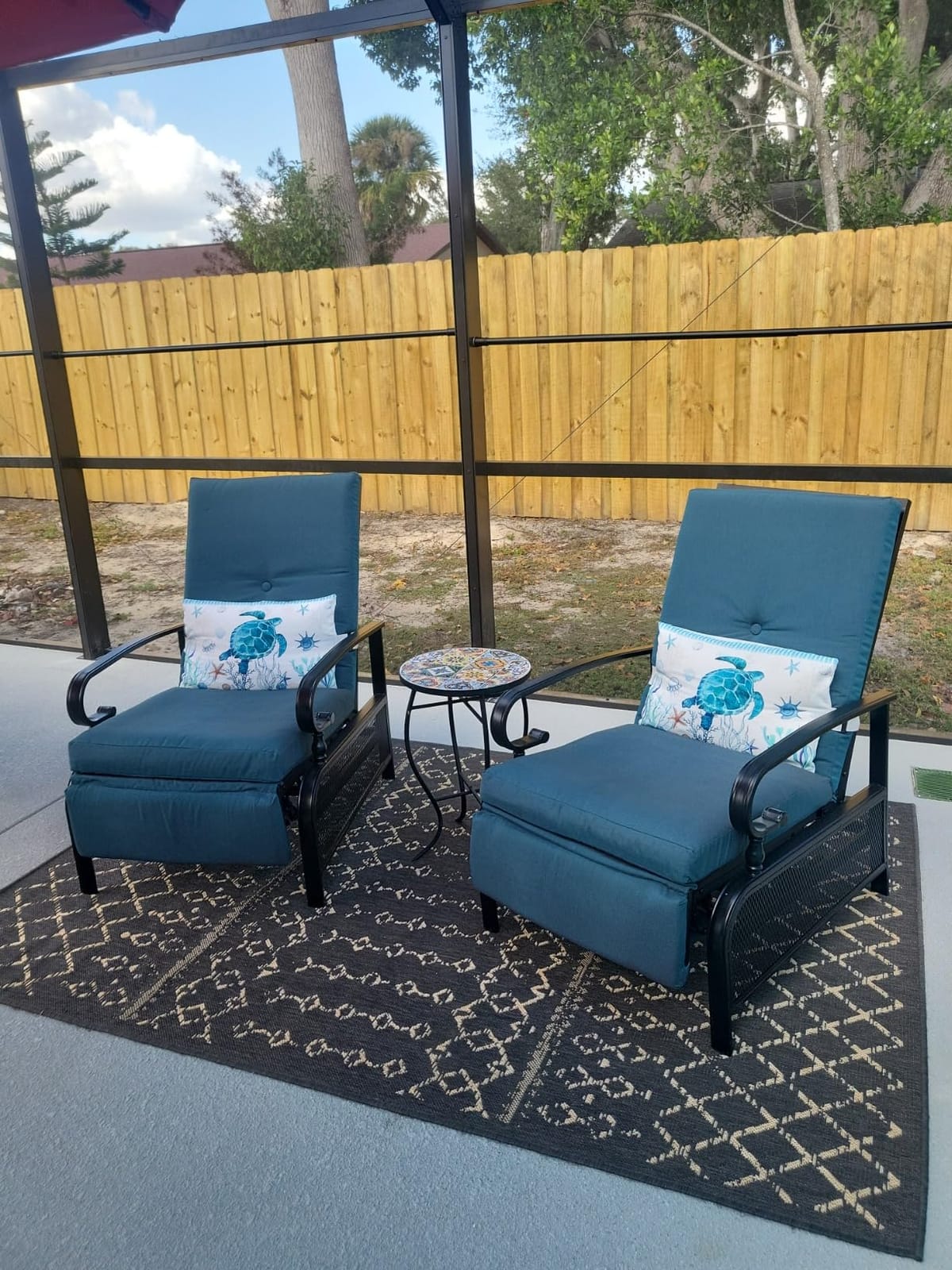 Incbruce Outdoor Lounge Chair Patio Furniture Adjustable Recliner with Retractable Steel Frame and Removable Thick Cushions - Peacock Blue customer photo 1