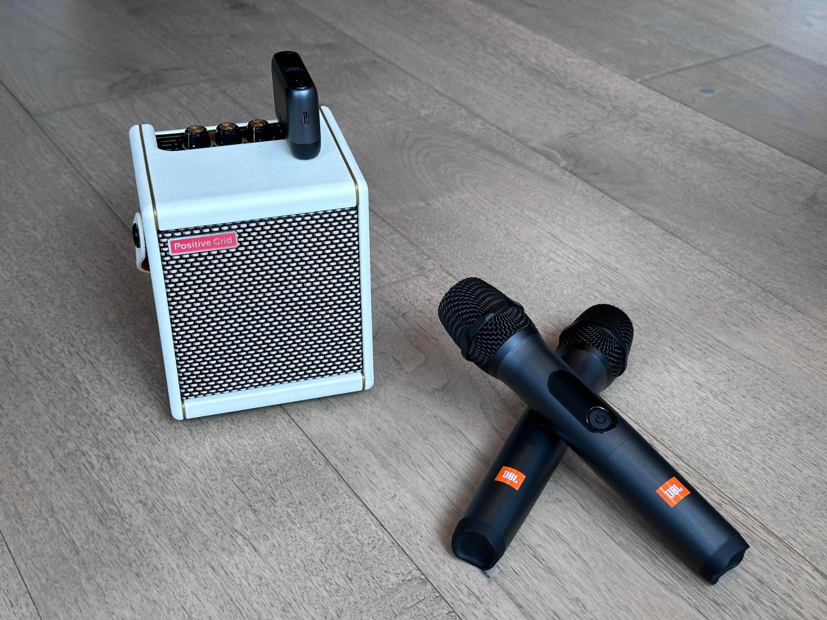 JBL Wireless Two Microphone System with Dual-Channel Receiver, Black customer photo 2