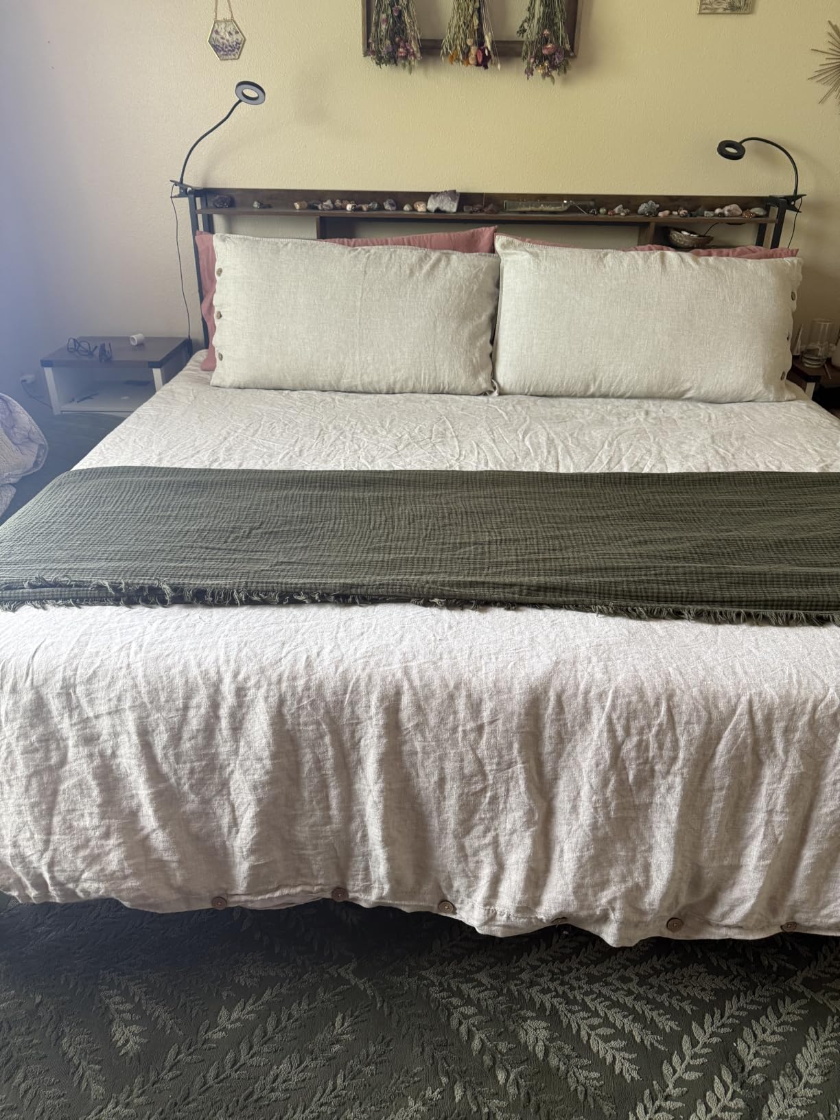EVERLY 100% Pure Linen Duvet Cover Set Queen Size90X90Inch 3pcs (1 Duvet Cover,2 Pillowcases) Soft and Breathable for All Season with Coconut Button Closure, Suitable for Hot Sleepers-Linen-Queen customer photo 1