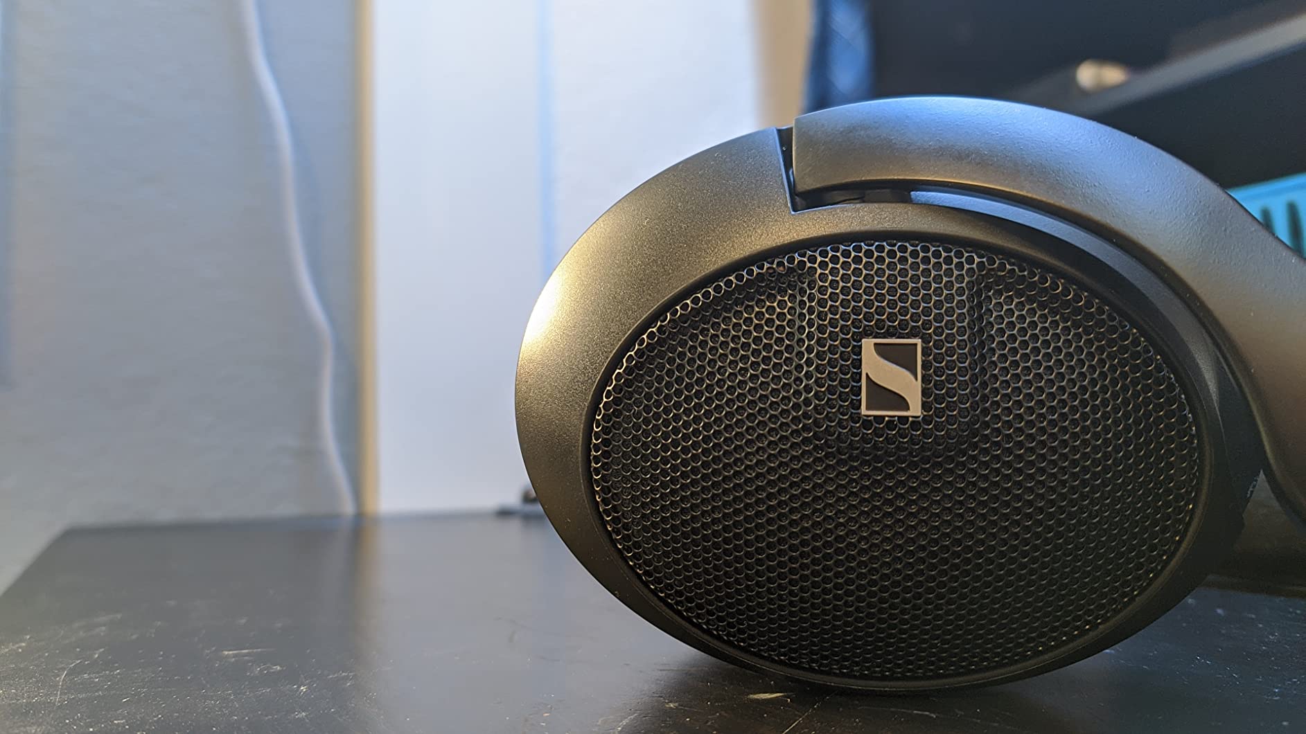 Sennheiser HD 560 S Over-The-Ear Audiophile Headphones - Neutral Frequency Response, E.A.R. Technology for Wide Sound Field, Open-Back Earcups, Detachable Cable, (Black) (HD 560S) HD 560S (Renewed) customer photo 1