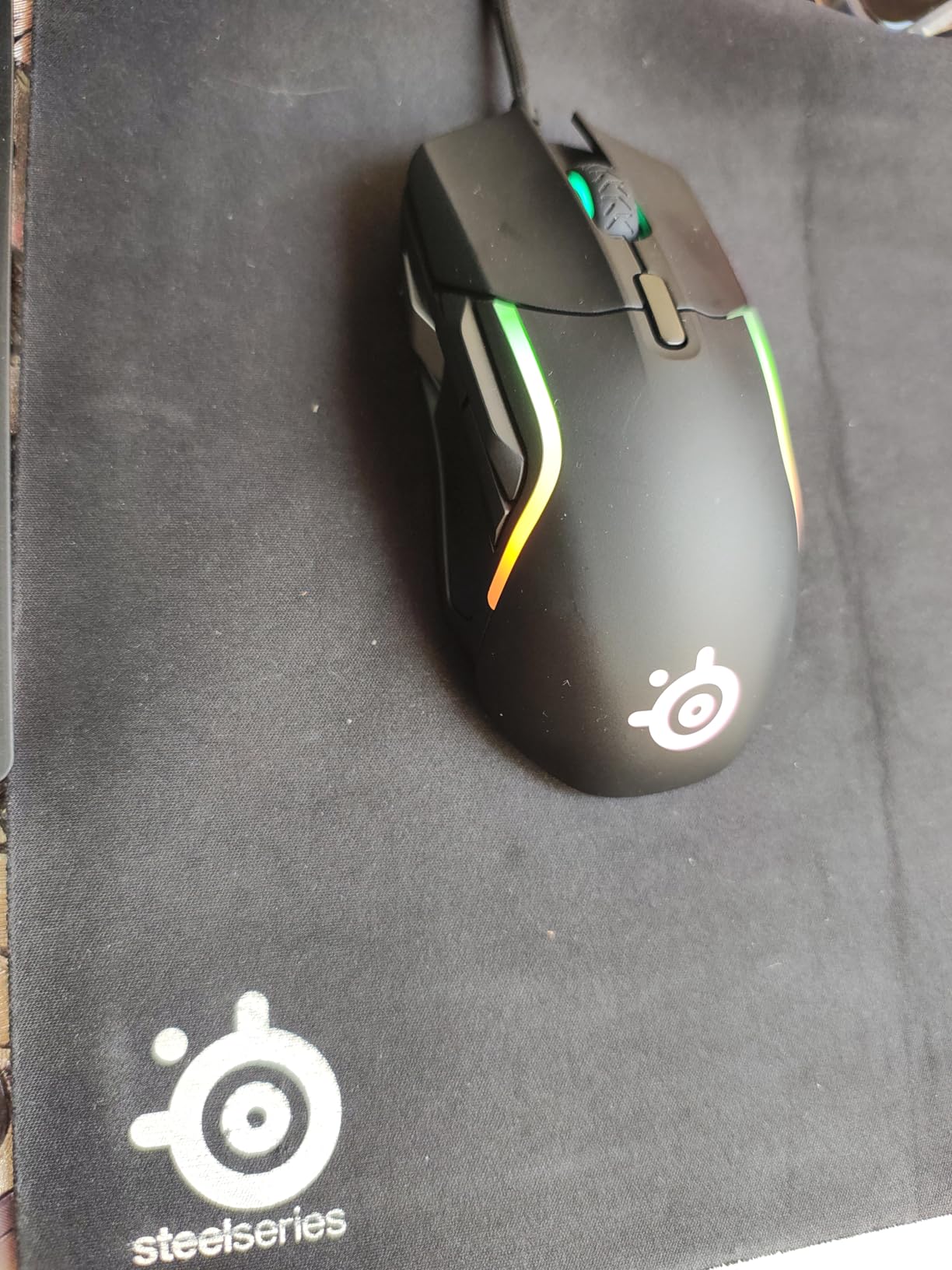 SteelSeries Rival 5 Gaming Mouse with PrismSync RGB Lighting and 9 Programmable Buttons – FPS, MOBA, MMO, Battle Royale – 18,000 CPI TrueMove Air Optical Sensor - Black customer photo 1