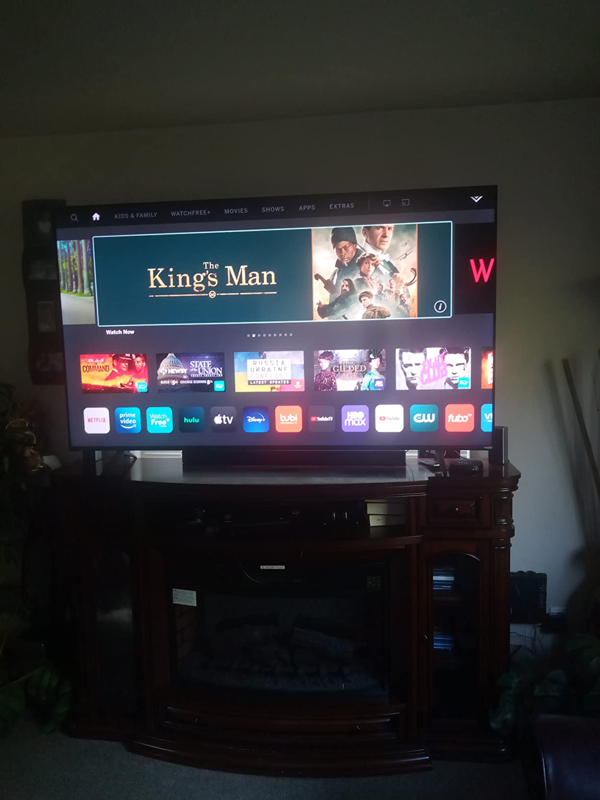 VIZIO 55-Inch M-Series 4K QLED HDR Smart TV with Voice Remote, Dolby Vision, HDR10+, Alexa Compatibility, VRR with AMD FreeSync, M55Q6-J01, 2022 Model customer photo 1