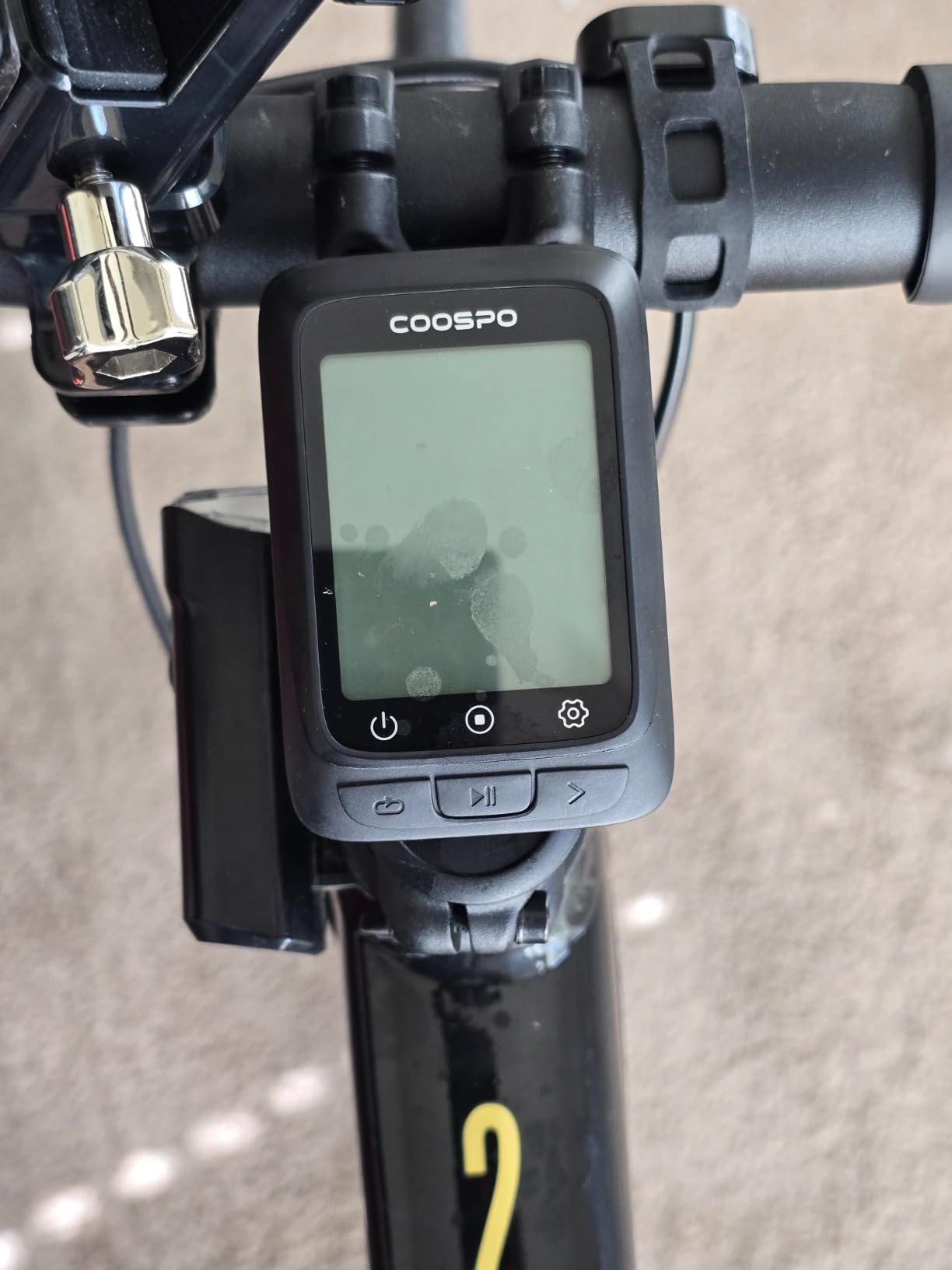 COOSPO Bike Computer GPS Wireless, ANT+ Cycling Computer GPS with Bluetooth, Multifunctional ANT+ Bicycle Computer GPS with 2.4 LCD Screen, Bike Speedometer with Auto Backlight IP67 customer photo 2