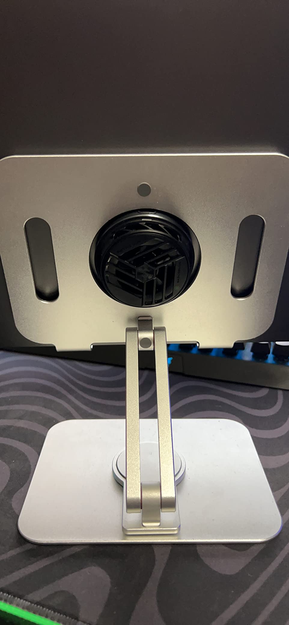 Black Shark Magnetic Cooler for MagSafe iPhone 12/13/14/15 Series, Portable Cooling Fan, Gaming Semiconductor Cooling for Android/Tablet/iPad customer photo 1