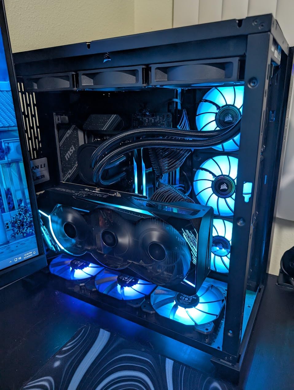 Intel Core i7-12700K Gaming Desktop Processor with Integrated Graphics and 12 (8P+4E) Cores up to 5.0 GHz Unlocked LGA1700 600 Series Chipset 125W customer photo 1