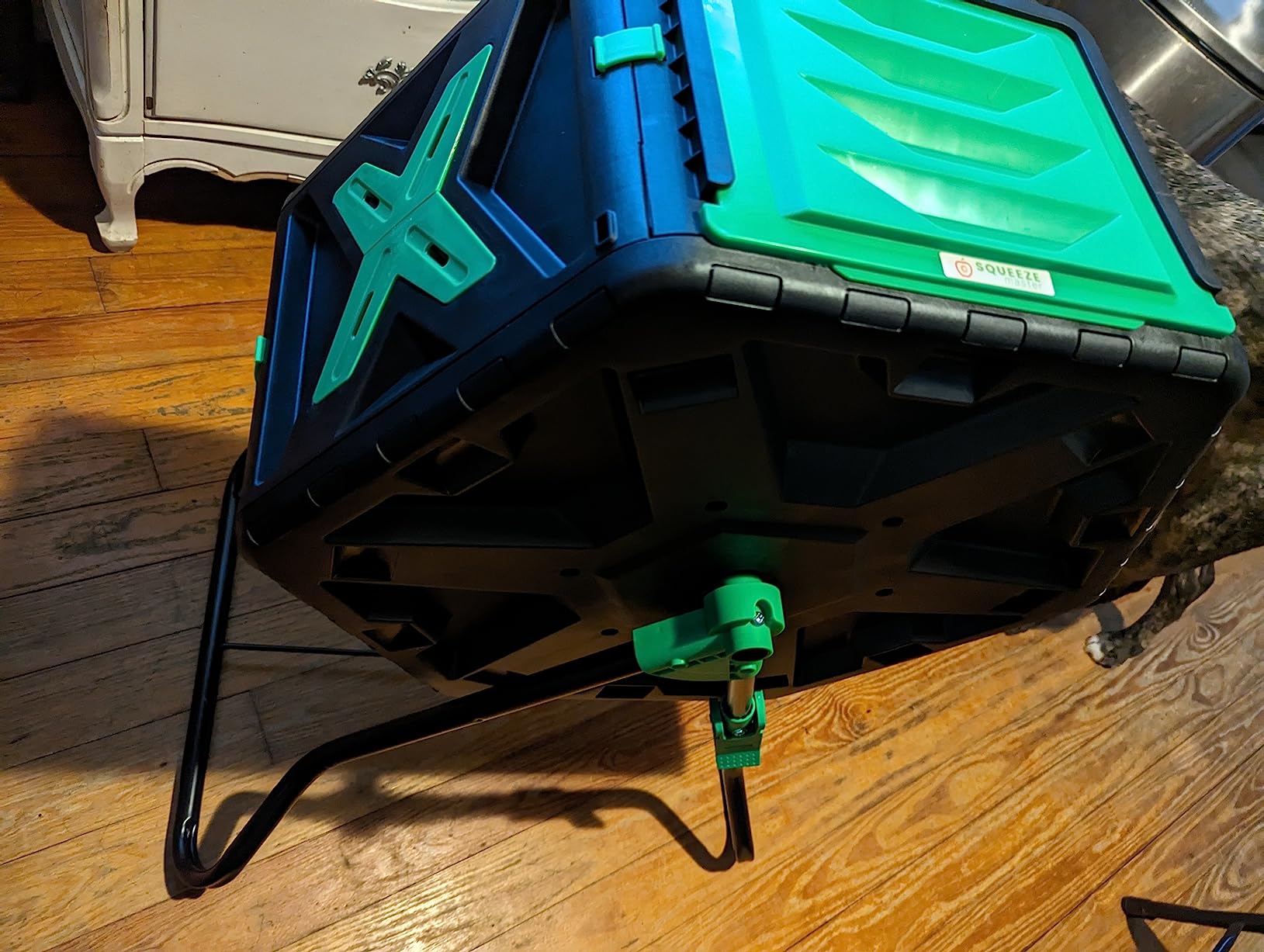 SQUEEZE master Light Weight Tumbling Compost Bin-Single Chamber Compost Tumbler 18.5 Gallon/70L customer photo 2