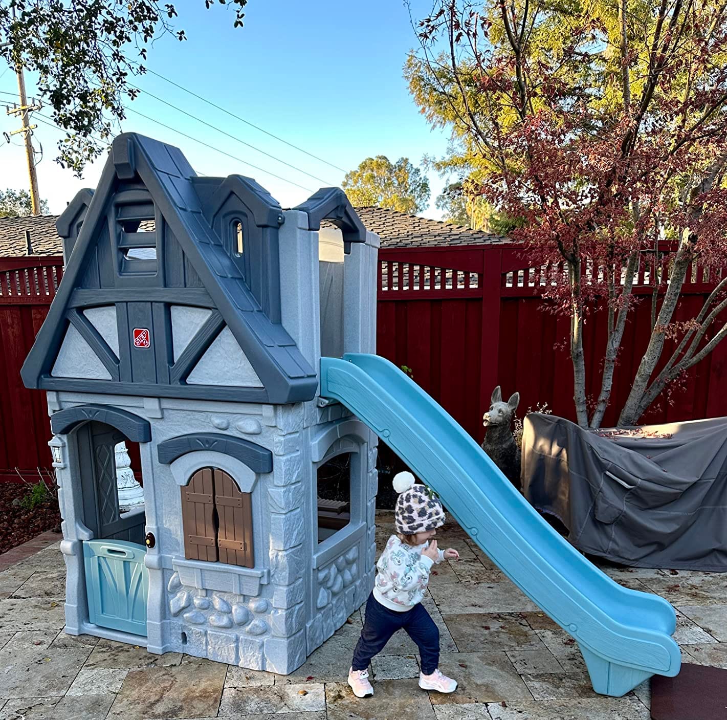 Step2 Enchanting Adventures 2-Story Kids Playhouse, Outdoor Playhouse with Kitchenette & Slide, Rock Climbing Wall, Made of Durable Plastice, For Toddlers 4-8 Years Old customer photo 1