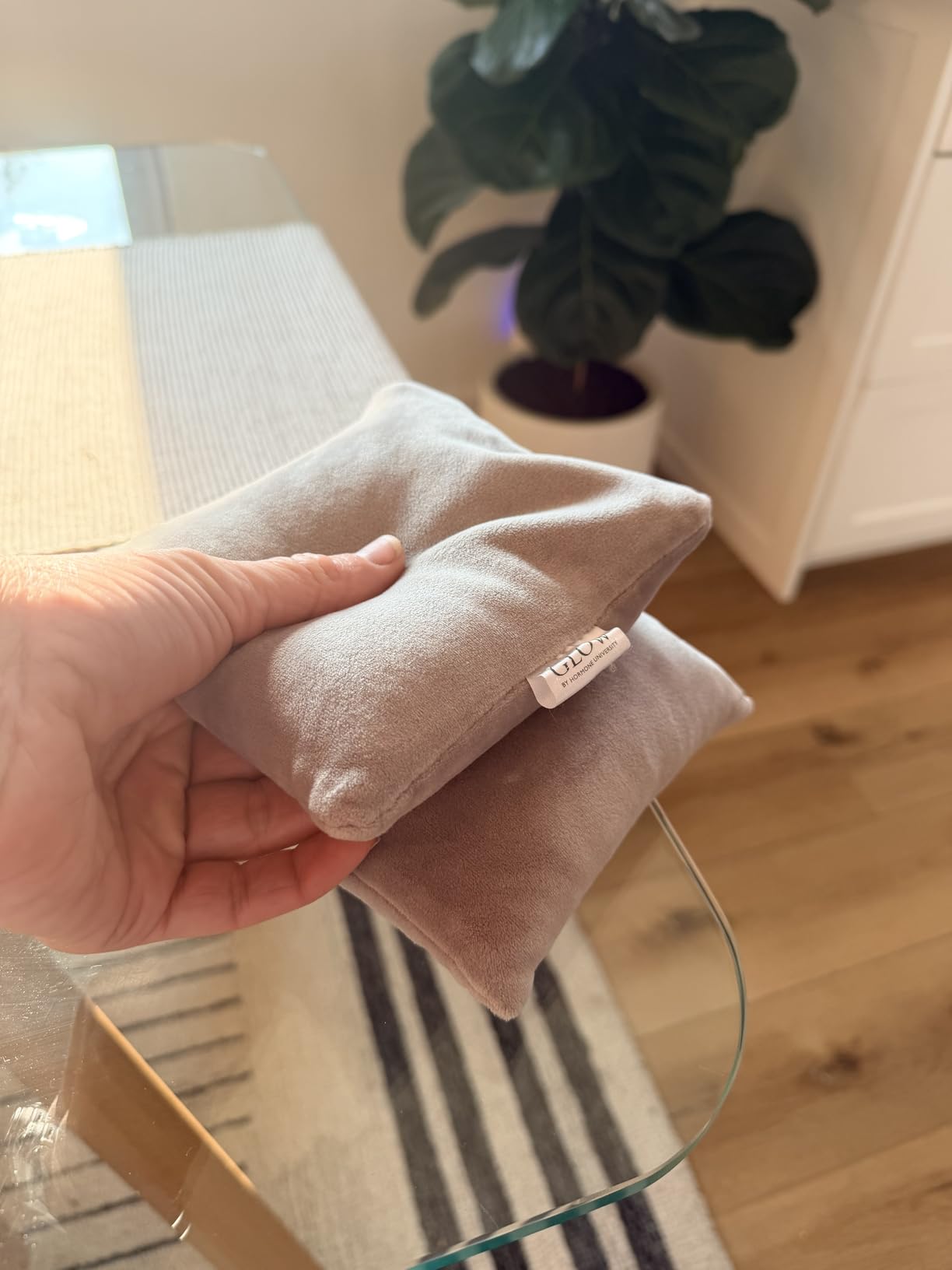 Microwavable Heating Pad for Hot/Cold Therapy By Glow by Hormone University | Heating Pad for Period Cramps, Shoulder & Back Pain Relief, Flaxseed & Lavender, Freezer Compatible, Washable & Reusable customer photo 1