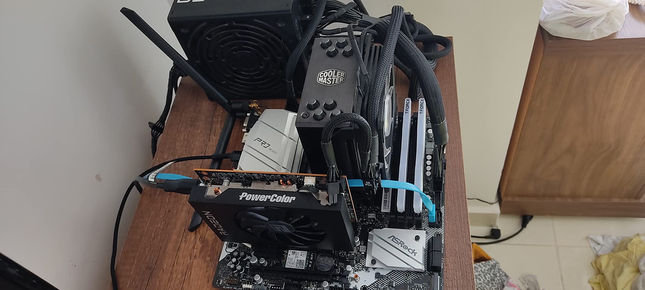 PowerColor AMD Radeon RX 6500 XT ITX Gaming Graphics Card with 4GB GDDR6 Memory customer photo 1