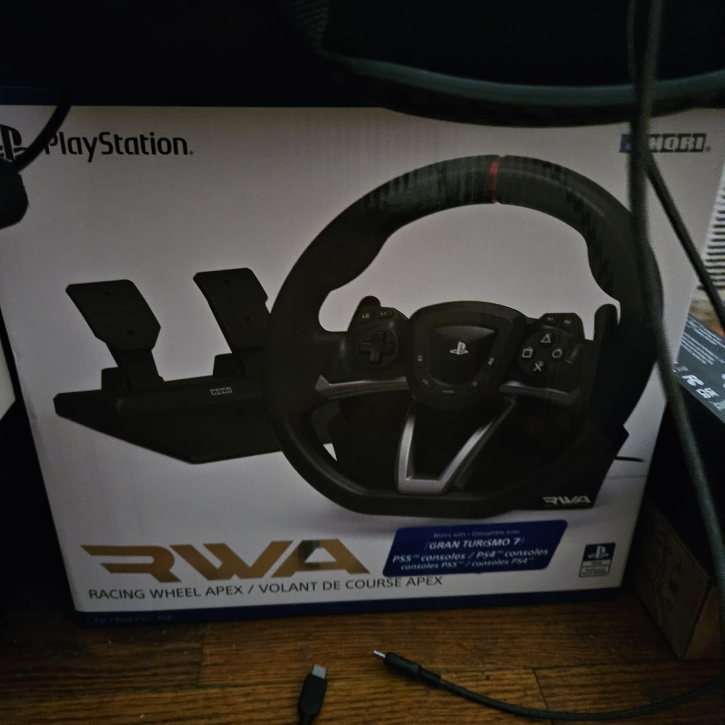 HORI Racing Wheel Apex for Playstation 5, PlayStation 4 and PC - Officially Licensed by Sony - Compatible with Gran Turismo 7 customer photo 2