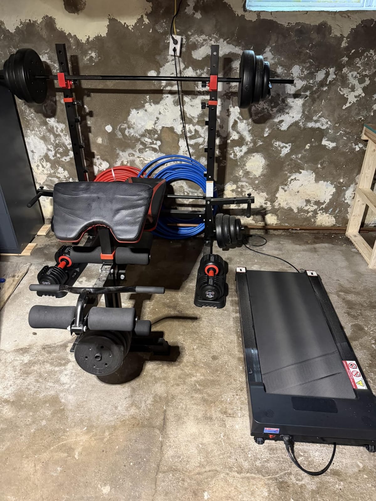 US Weight 105 Pound Weight Set with Barbell - Home Gym Workout Equipment customer photo 2