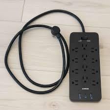 Anker Power Strip with 2100J Surge Protector, Outlet Extender, 20W, 12 AC | 5ft Extension Cord with Multiple Outlets, 1 USB C, 2 USB A, Home Office, Dorm Room Essentials, TUV Listed customer photo 2