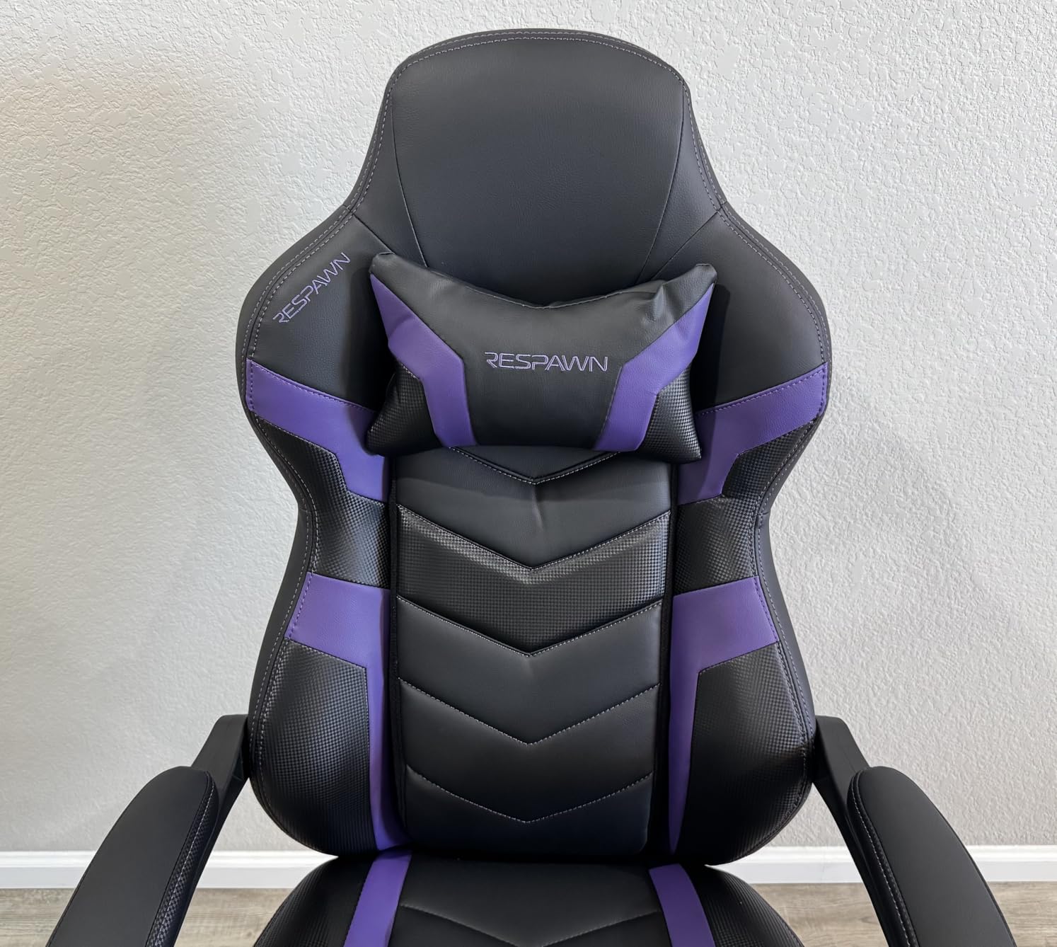 RESPAWN 110 Pro Ergonomic Gaming Chair with Footrest and Recline customer photo 2