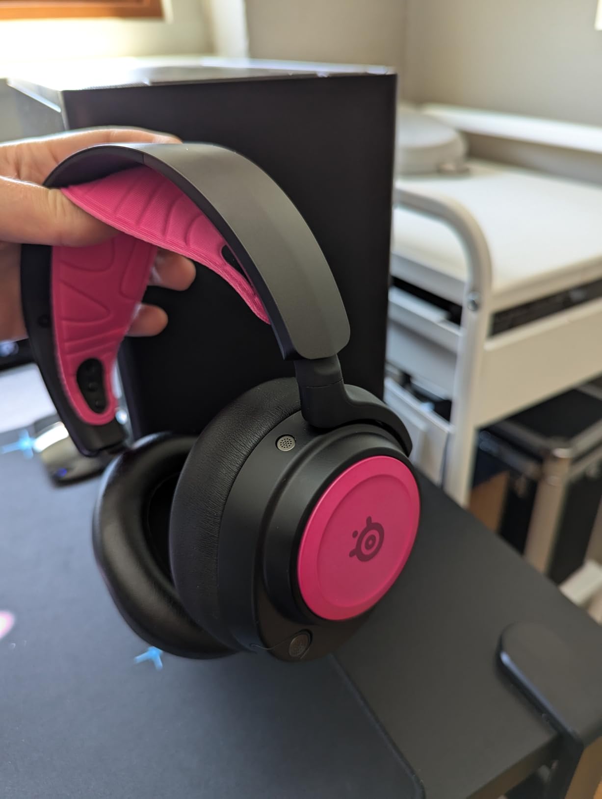 SteelSeries Arctis Nova Pro Wireless Multi-System Gaming Headset — Neodymium Magnetic Drivers — Active Noise Cancellation — 2 Battery System — ClearCast Gen 2 Mic — PC, PS5, PS4, Switch, Mobile customer photo 2