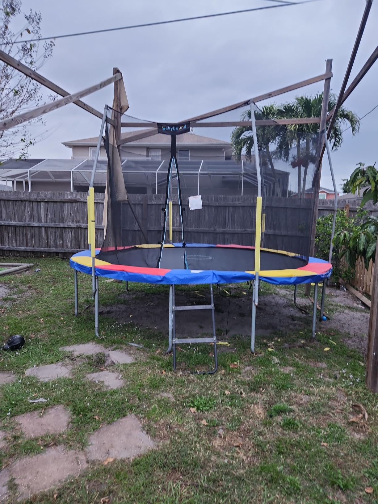 GYMAX Trampoline Spring Cover, 8/10/12/14/15/16FT Trampoline Replacement Safety Pad, Waterproof & Tear-Resistant All-Weather Trampoline Accessories, No Holes for Poles customer photo 2