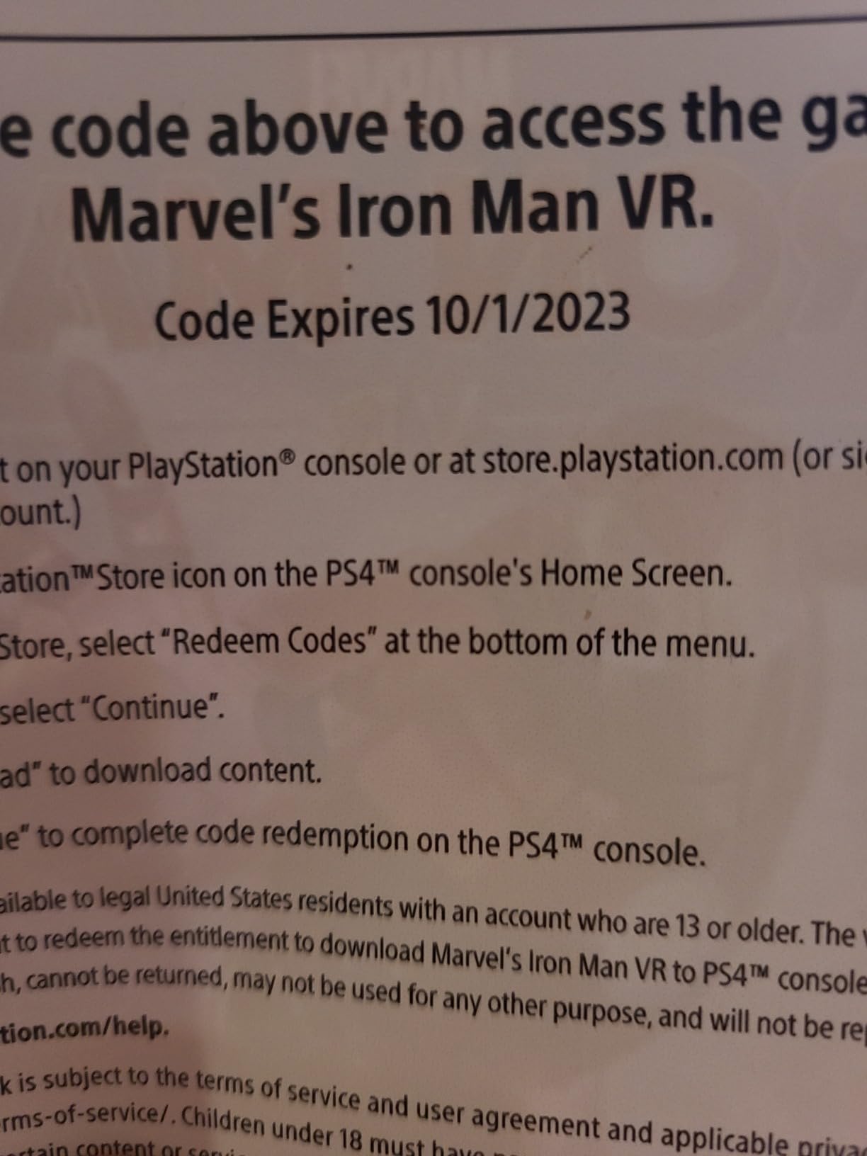 Sony Playstation VR Marvel's Iron Man Bundle, White: Playstation VR Headset, Camera, 2 Move Motion Controllers, VR Digital Code for PS4 PS5 customer photo 2