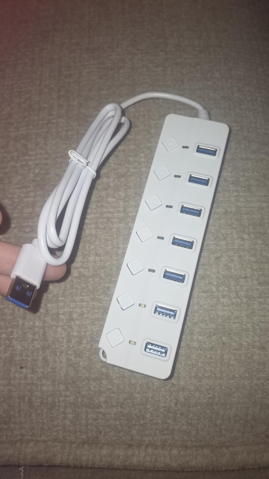USB Hub 7 Port, USB Splitter with Individual On/Off Switches and Lights. customer photo 2