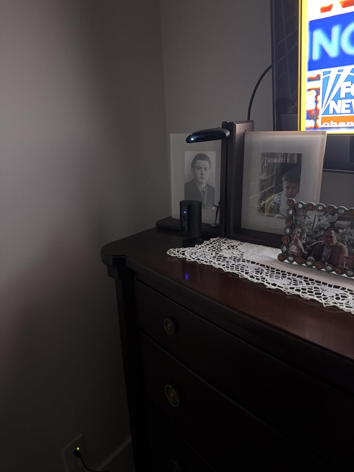 Ring Indoor Cam (newest model) - Home or business security in 1080p HD video, White customer photo 2