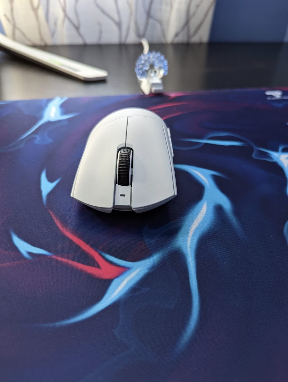 Razer DeathAdder V3 Pro Wireless Gaming Mouse, 63g, 90 Hr Battery, Black | Focus Pro 30K Optical Sensor, Fast Optical Switches Gen-3, HyperSpeed Wireless, 5 Programmable Buttons customer photo 1