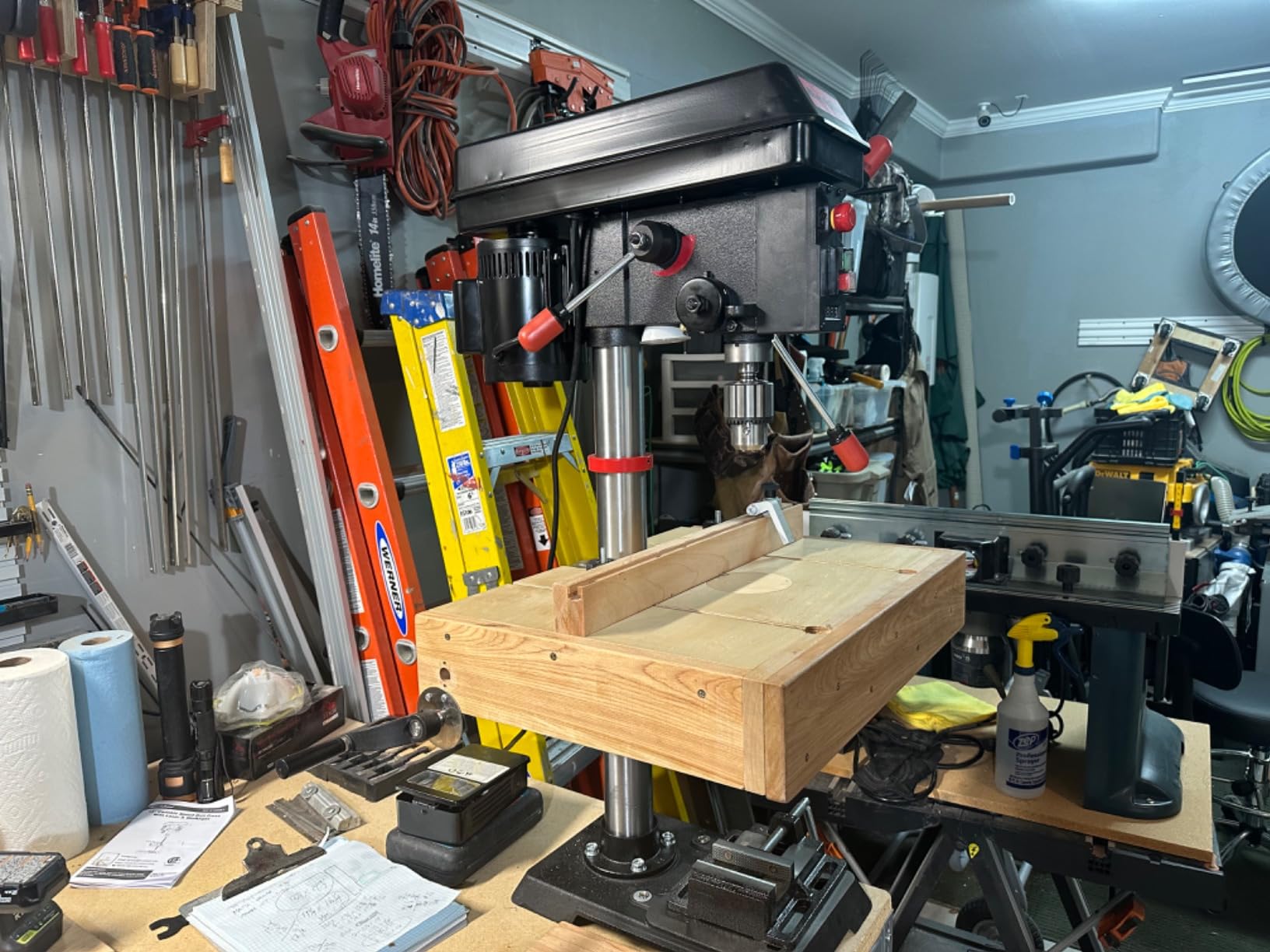 BUCKTOOL 12-Inch Benchtop Drill Press, 580-3200 RPM, 6.2A 3/4 HP Motor customer photo 2