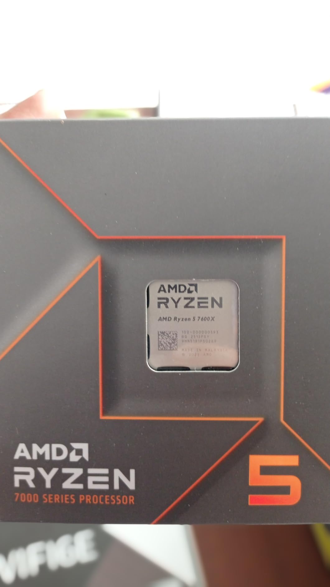 AMD Ryzen 5 7600X 6-Core, 12-Thread Unlocked Desktop Processor customer photo 2