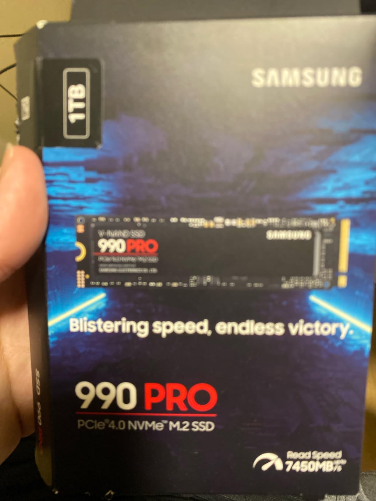 Samsung SSD 990 PRO 1TB, PCIe 4.0 M.2 2280, Up to 7,450 MB/s customer photo 1