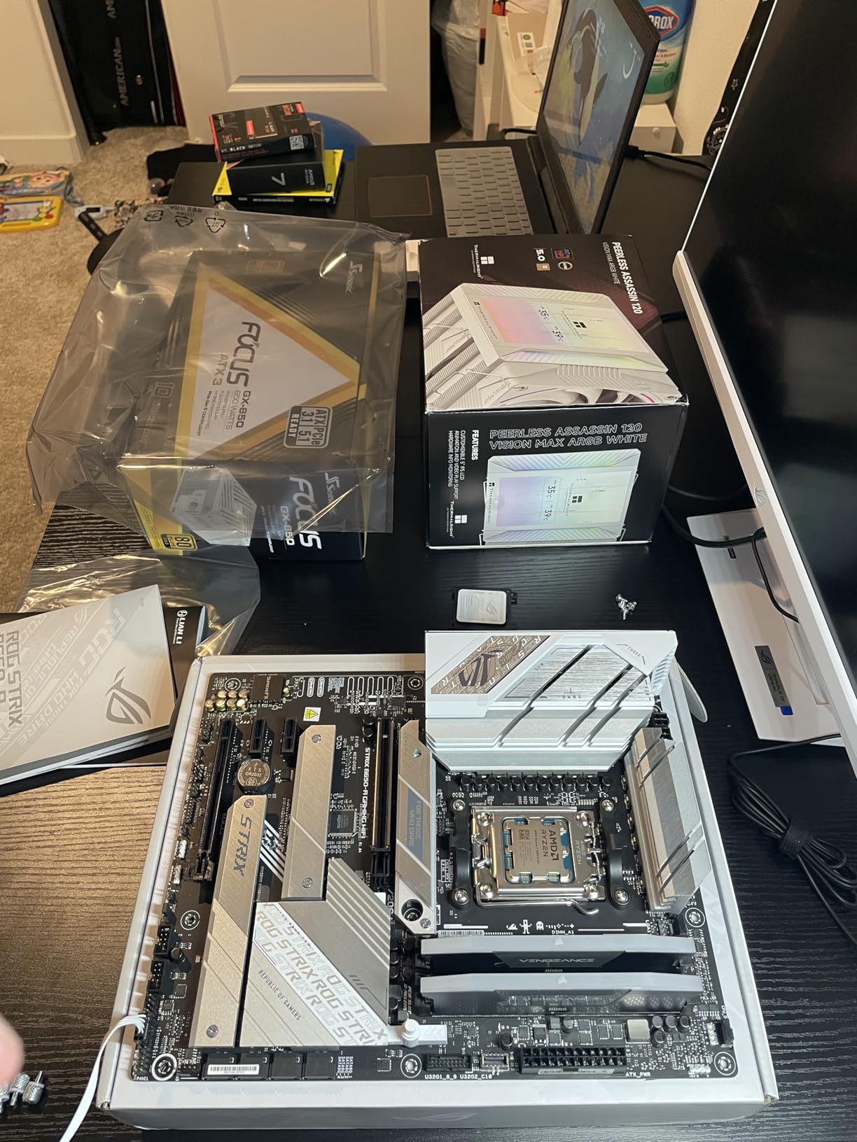 ASUS ROG Strix B650-A Gaming WiFi AMD B650 AM5 Ryzen™ Desktop 9000 8000 & 7000 ATX motherboard, 12 + 2 power stages, DDR5, 3x M.2 slot, PCIe® 4.0, 2.5G LAN, WiFi 6E, USB 3.2 Gen 2x2 Type-C®, Aura Sync customer photo 1