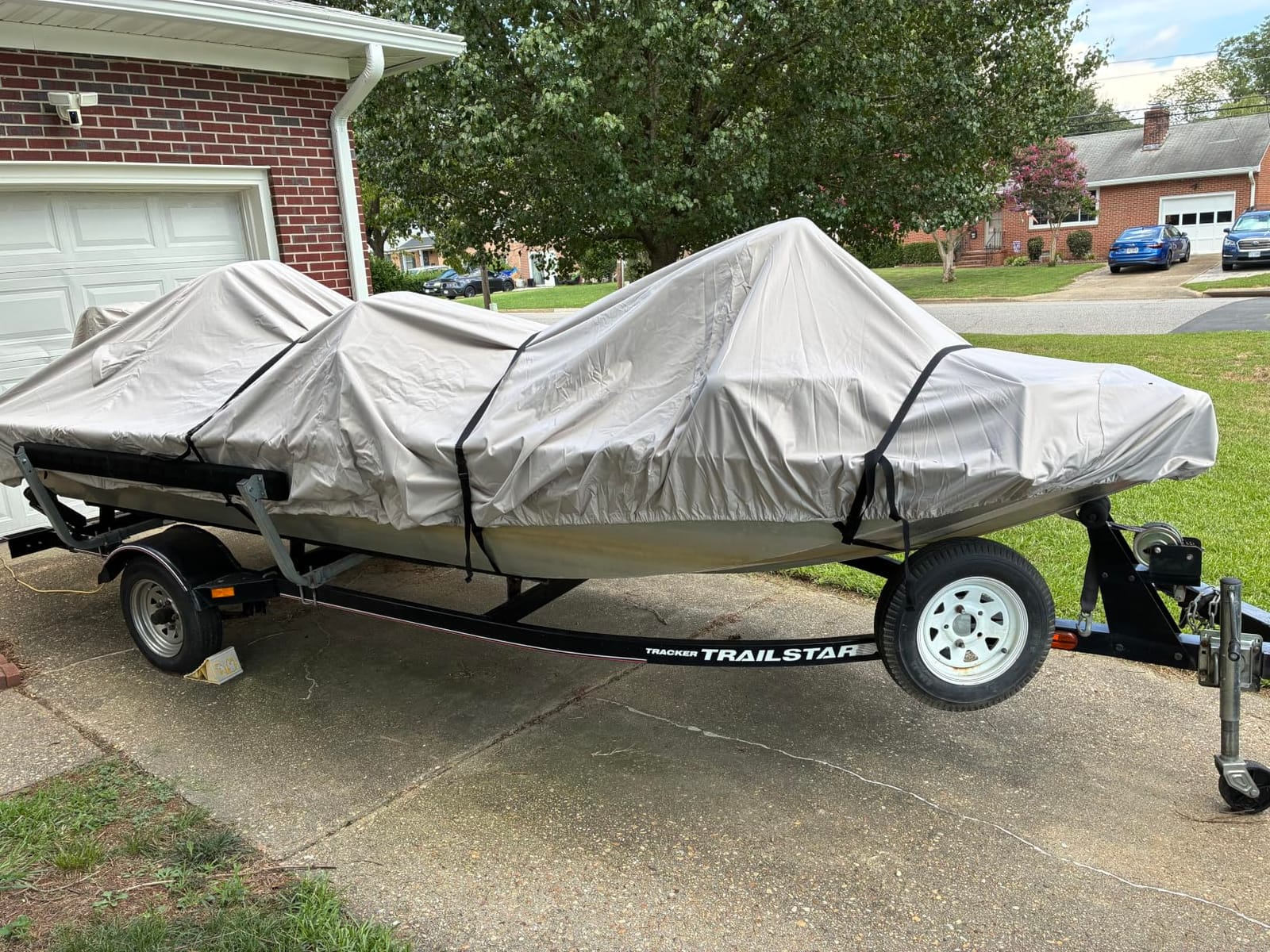 Boat Cover 16-18.5 ft, 1200D Waterproof V-Hull, Black customer photo 2